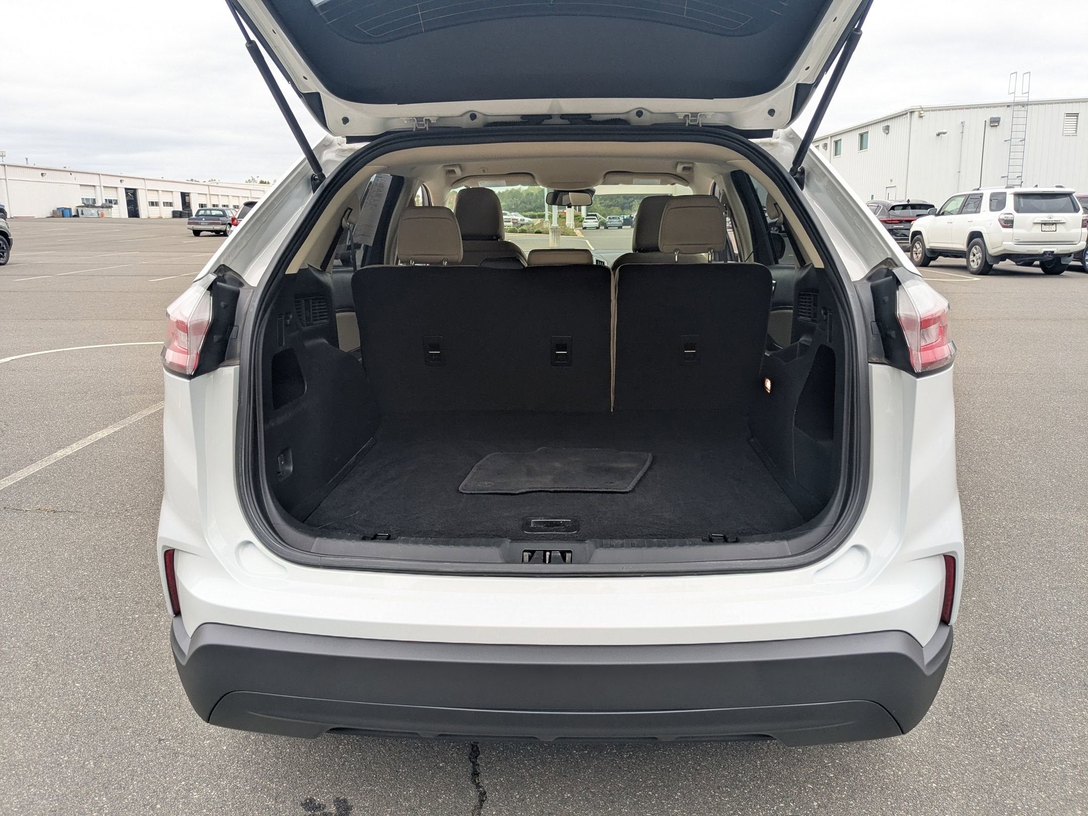 2024 Ford Edge SE