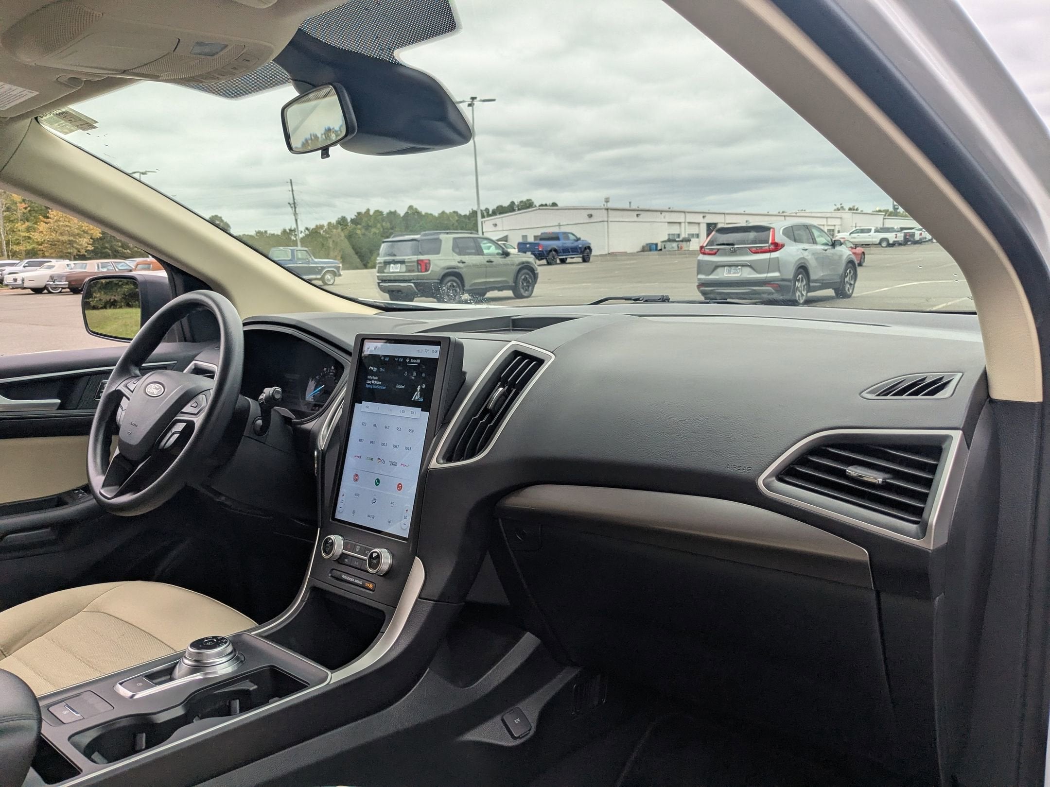2024 Ford Edge SE