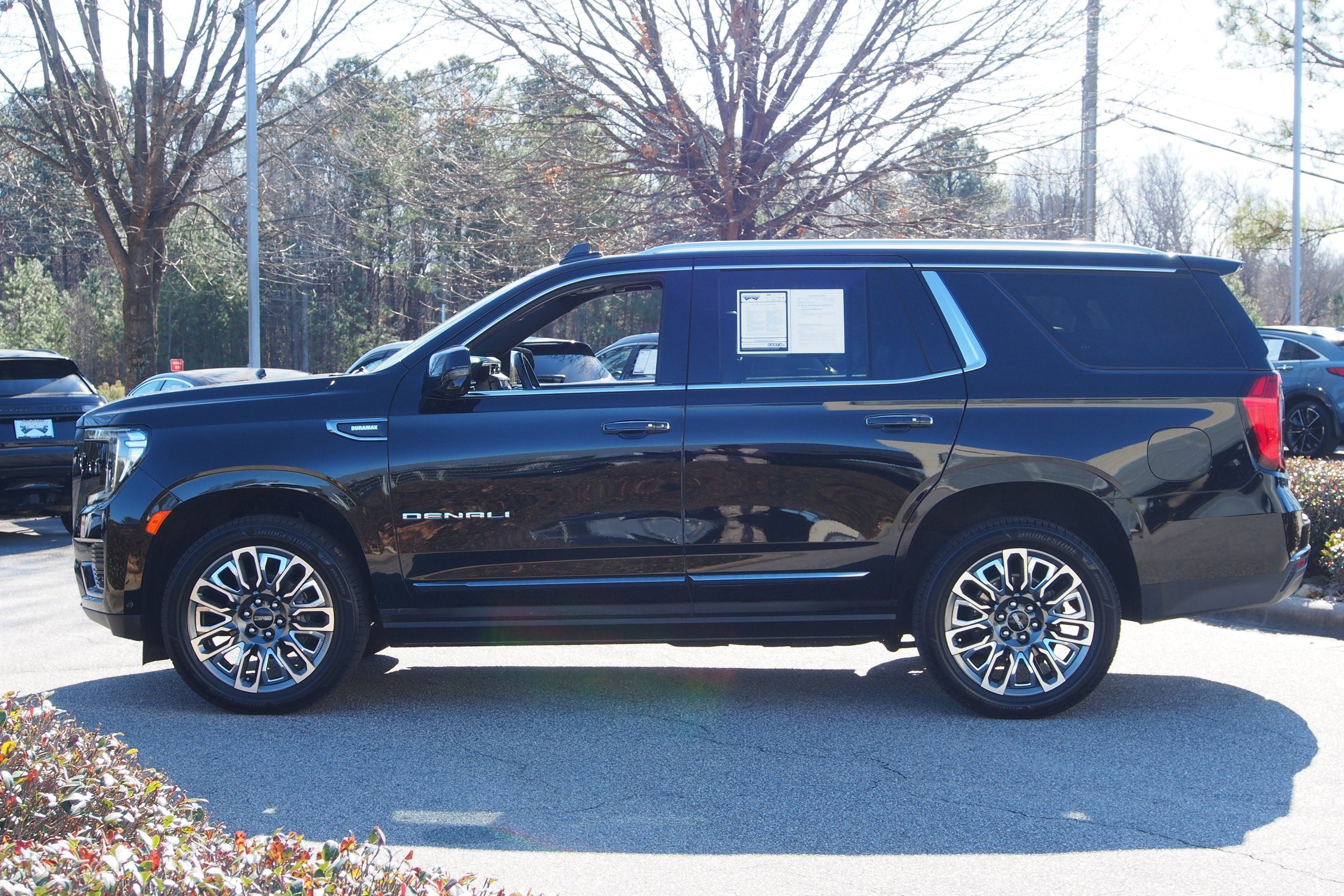 2023 GMC Yukon Denali Ultimate