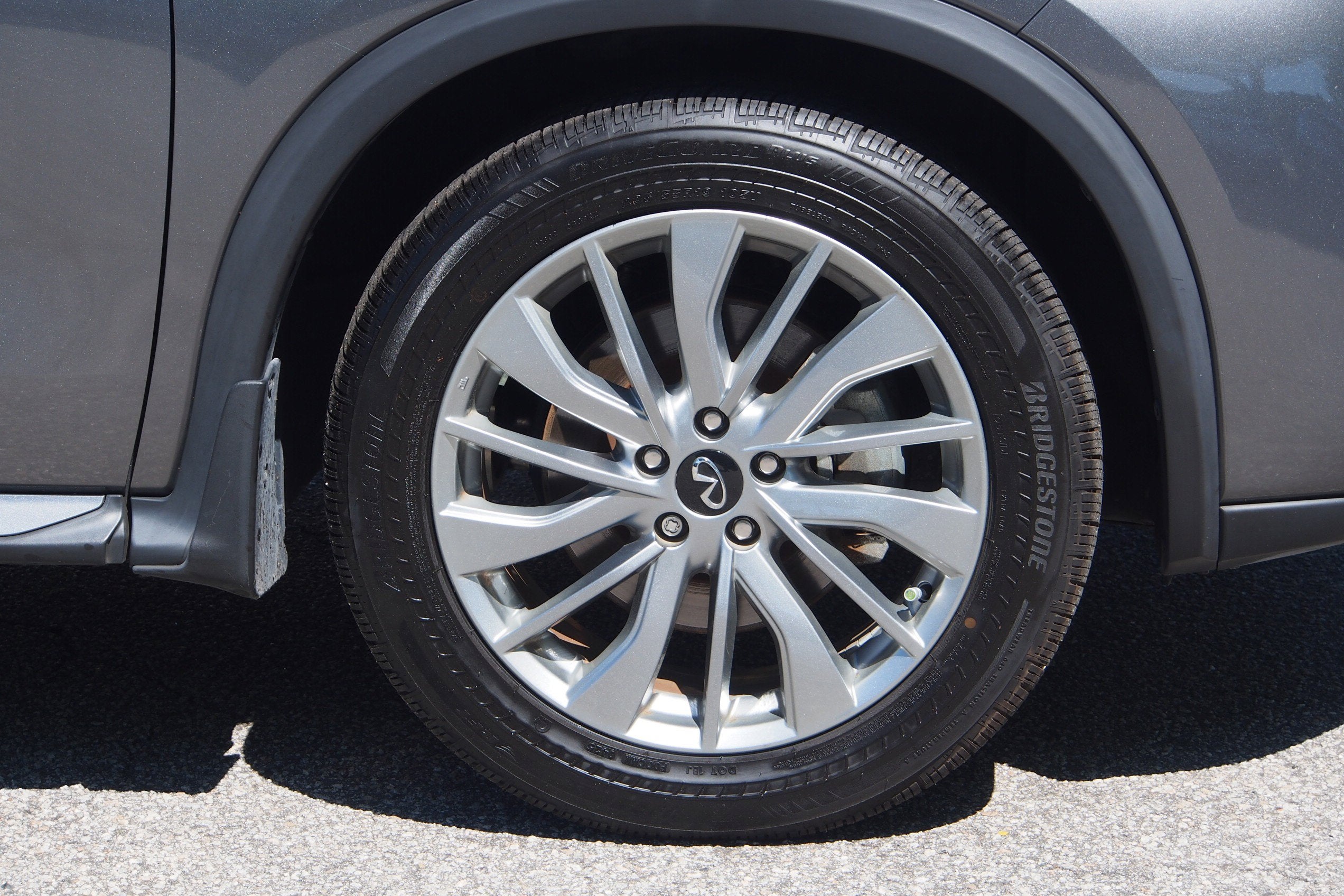 2023 INFINITI QX50 LUXE