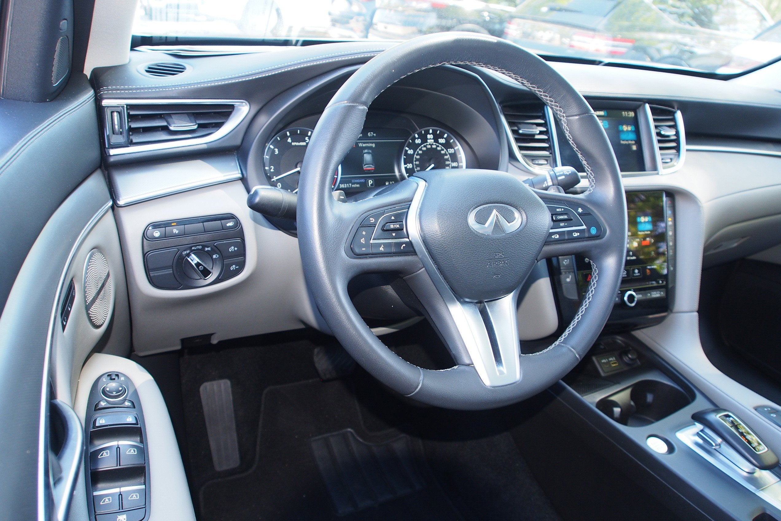 2023 INFINITI QX50 LUXE