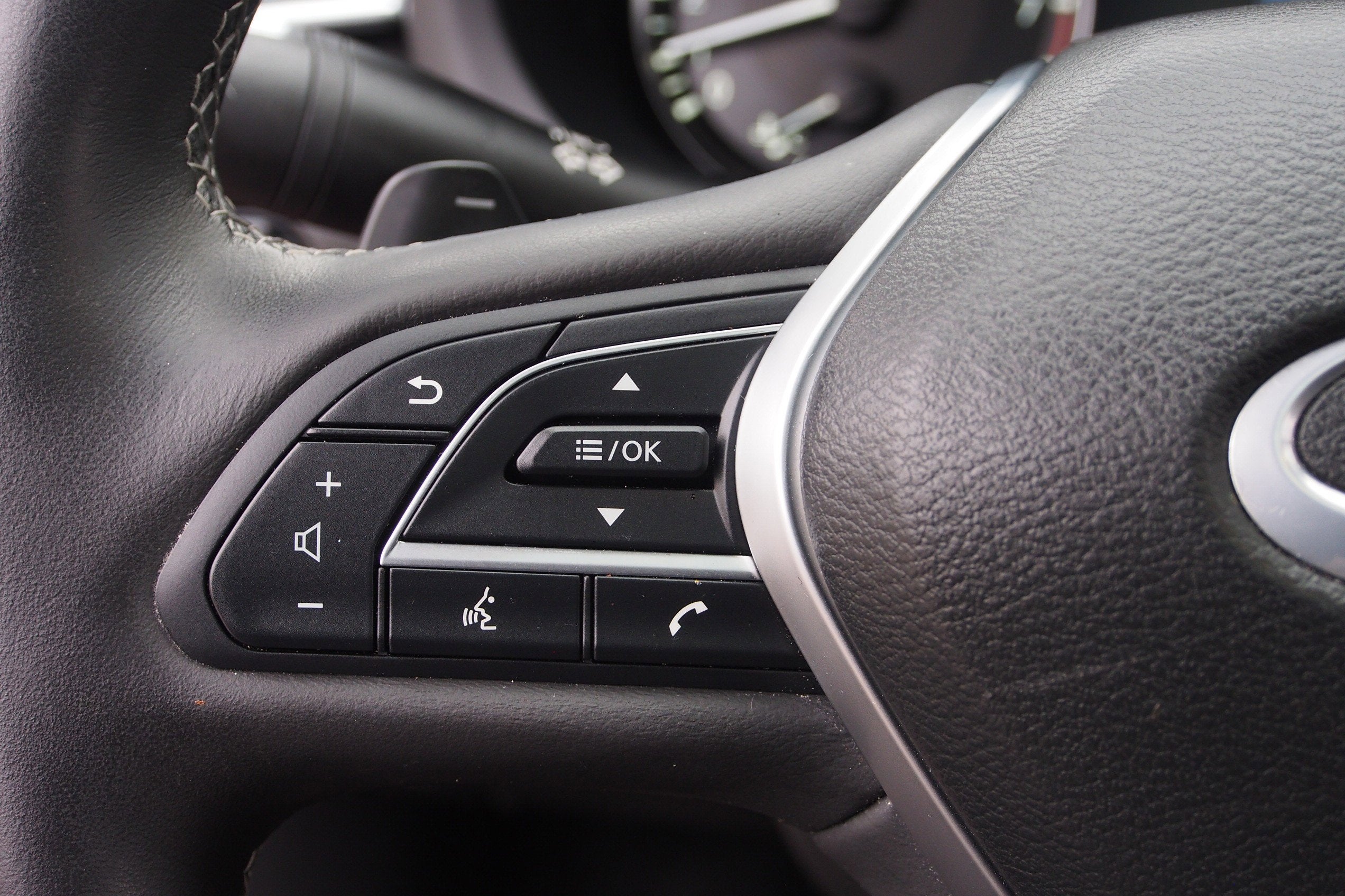 2023 INFINITI QX50 SPORT