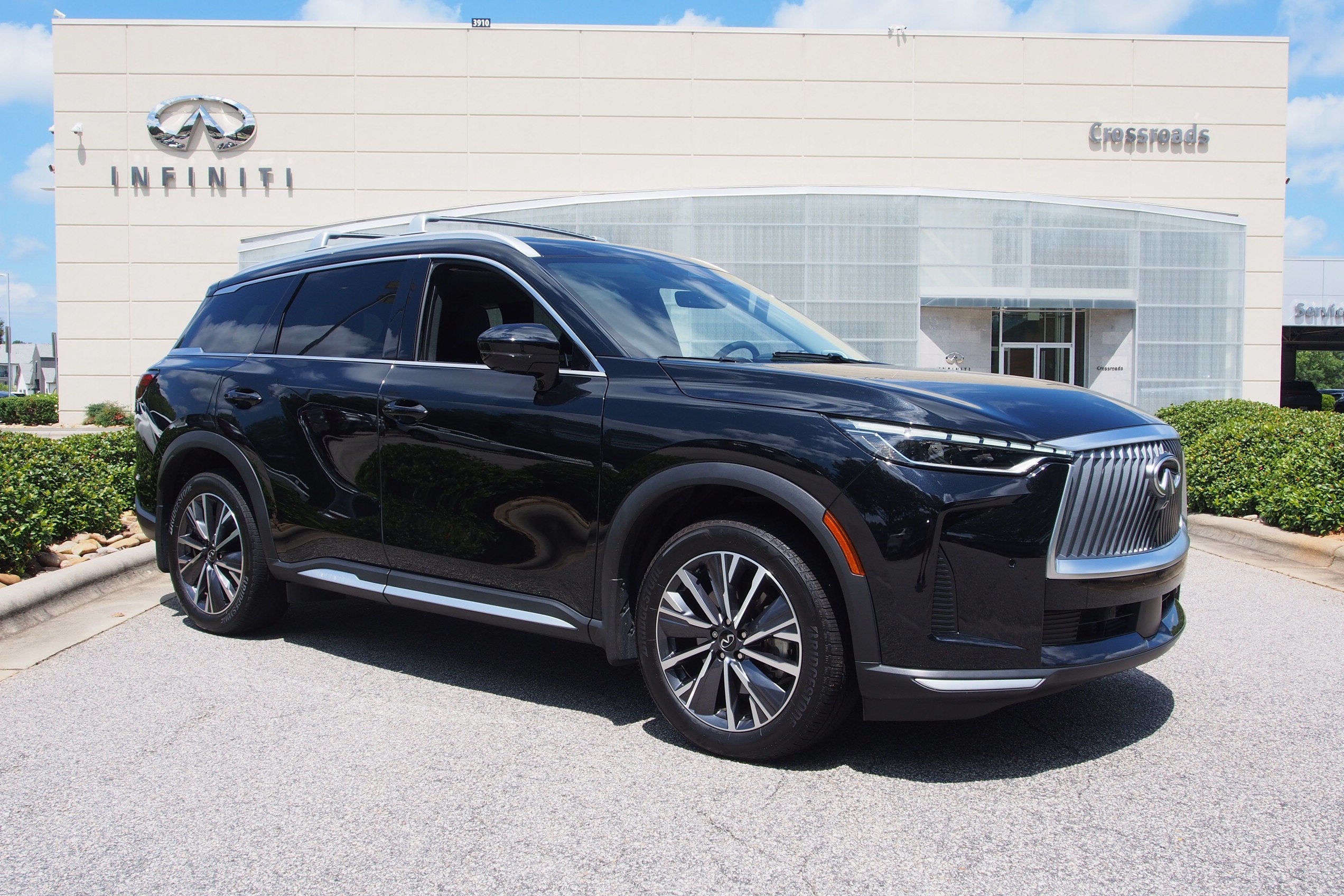 2026 INFINITI QX60 LUXE