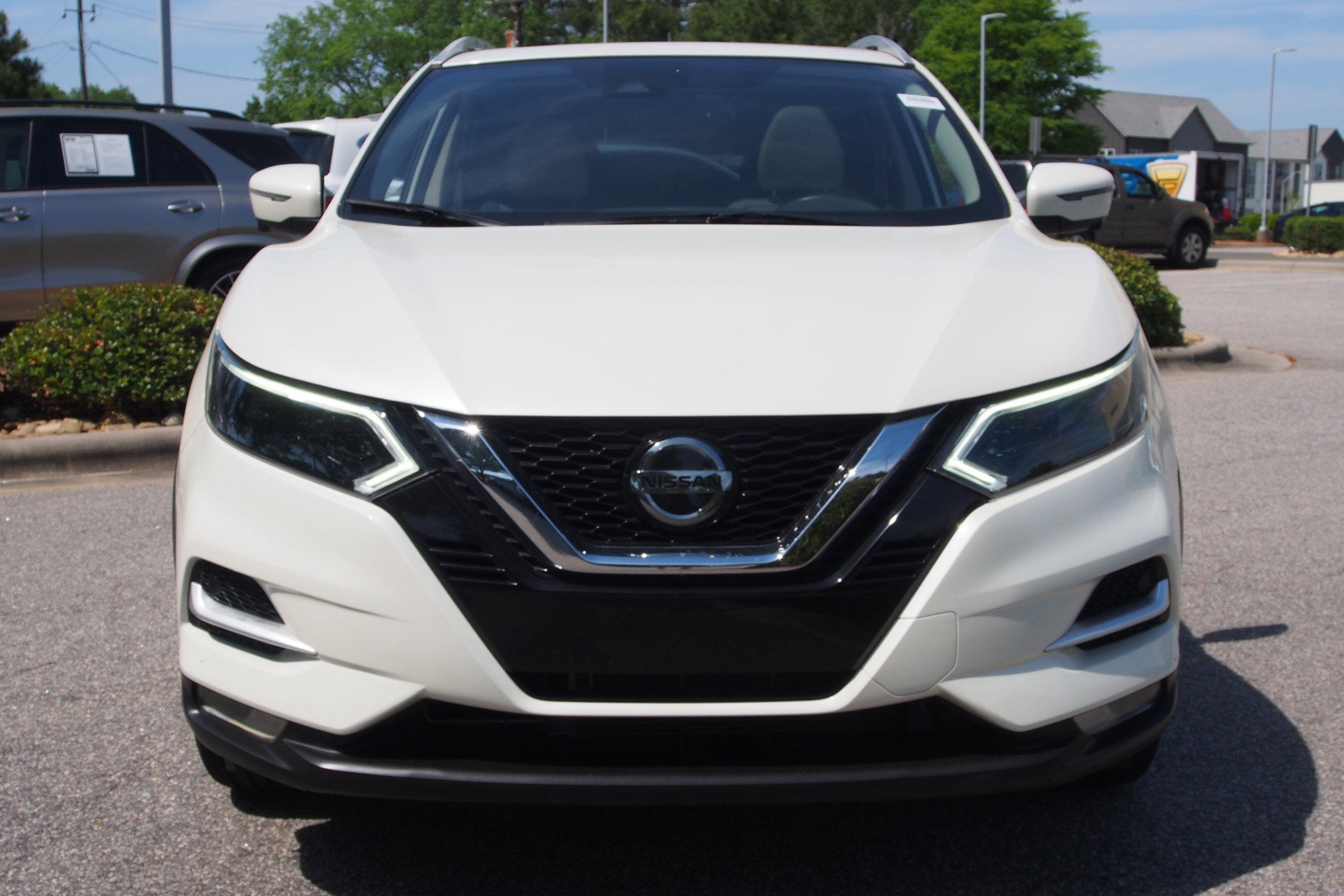 2022 Nissan Rogue Sport SL
