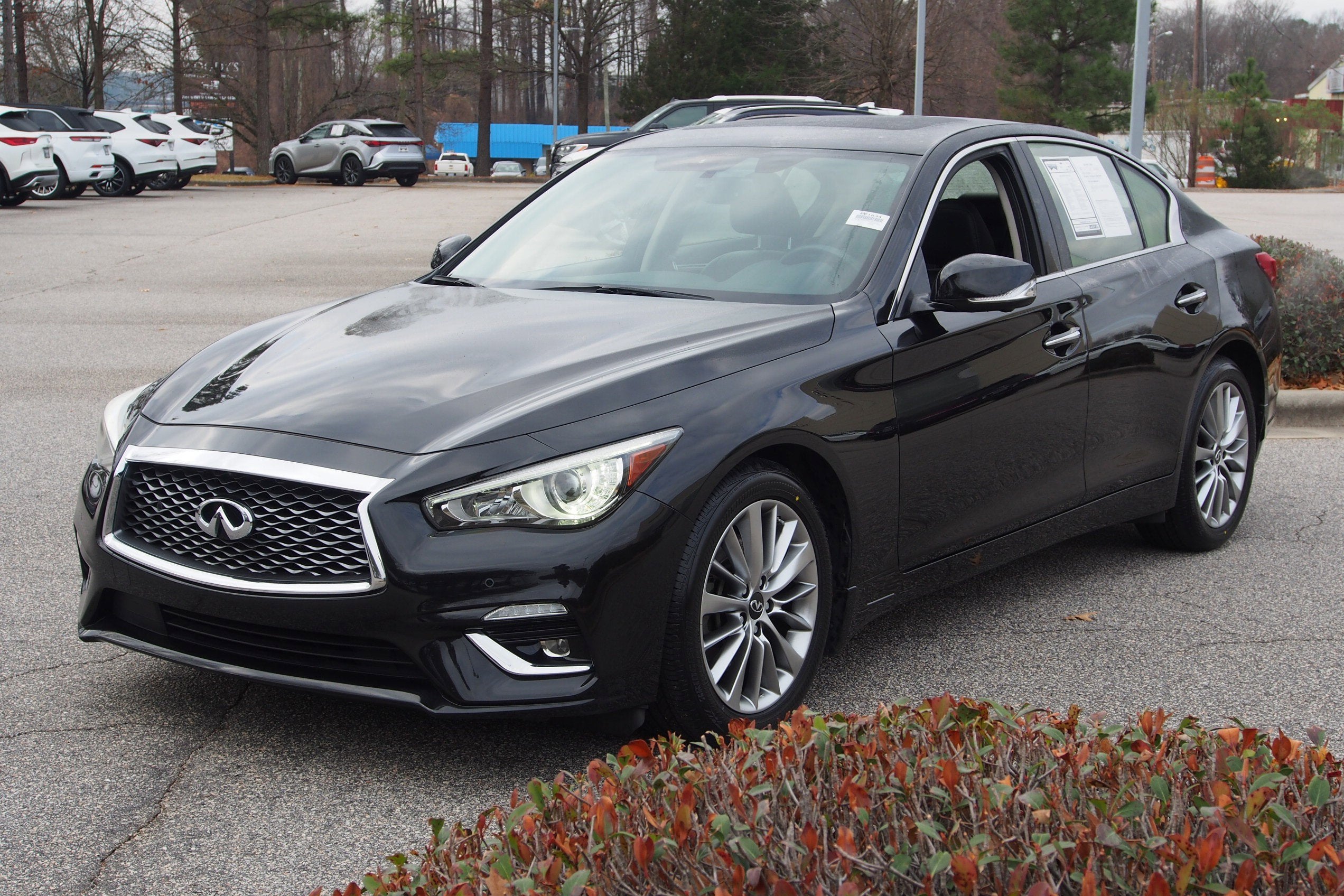 2022 INFINITI Q50 LUXE