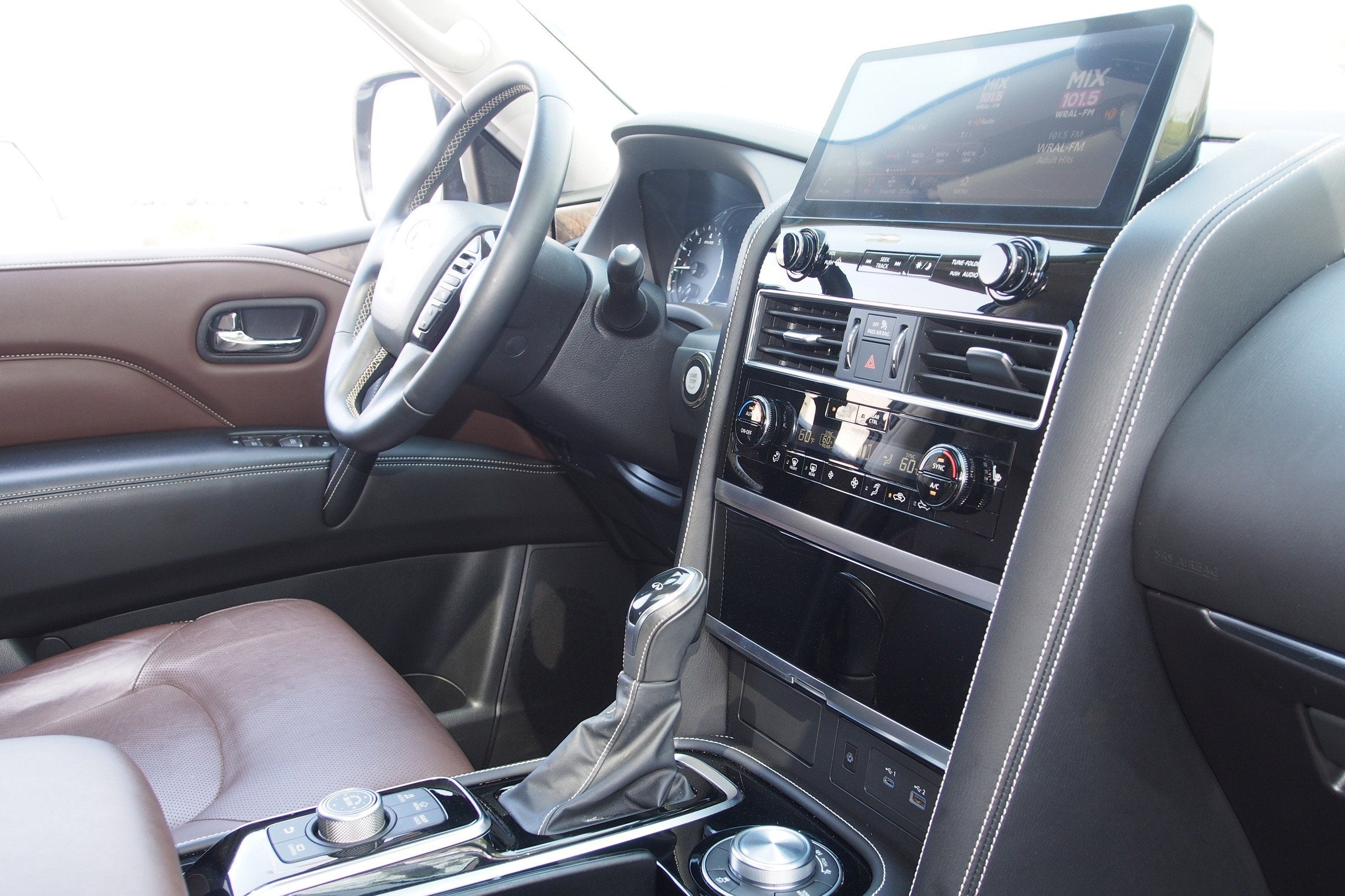 2023 INFINITI QX80 PREMIUM SELECT