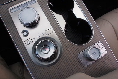 2025 Genesis GV80 Select