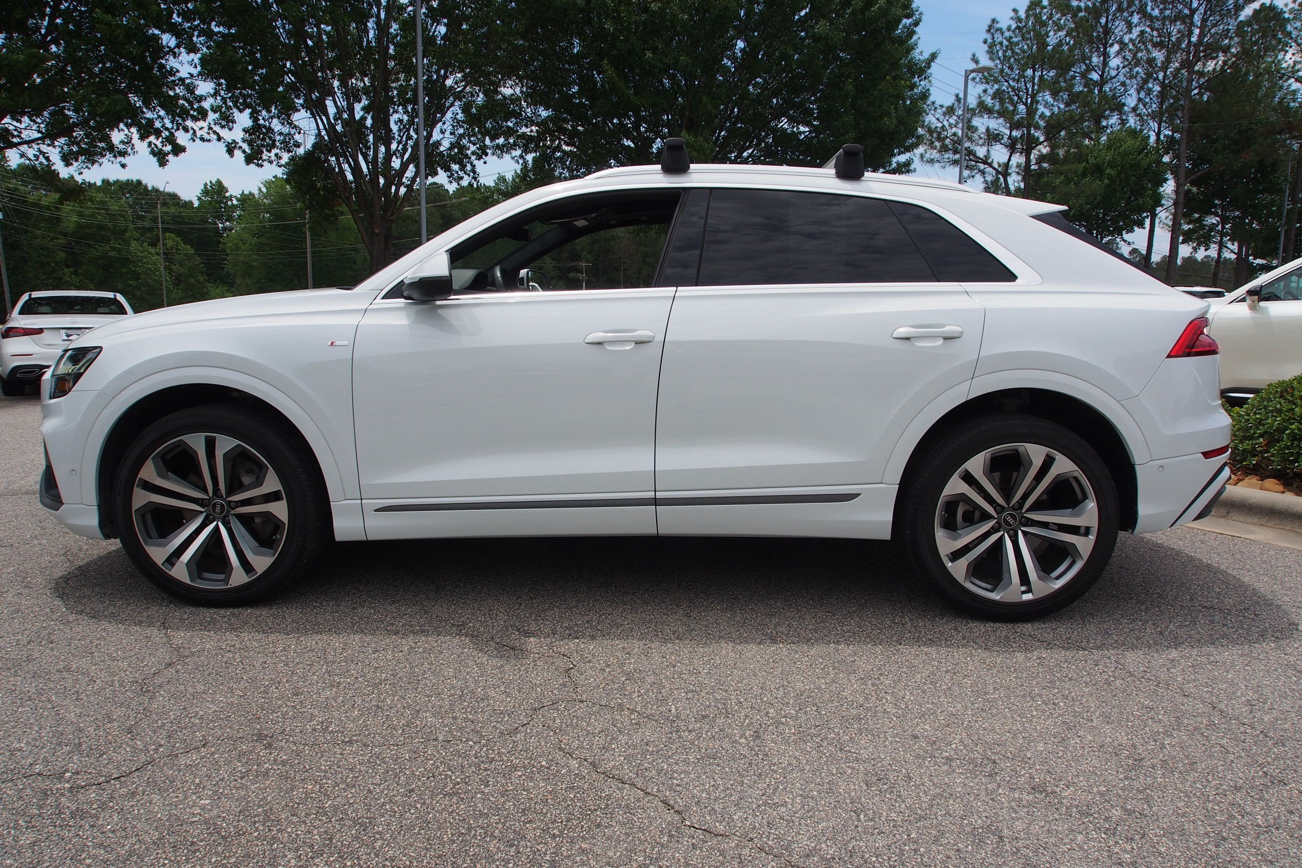 2022 Audi Q8 Premium Plus