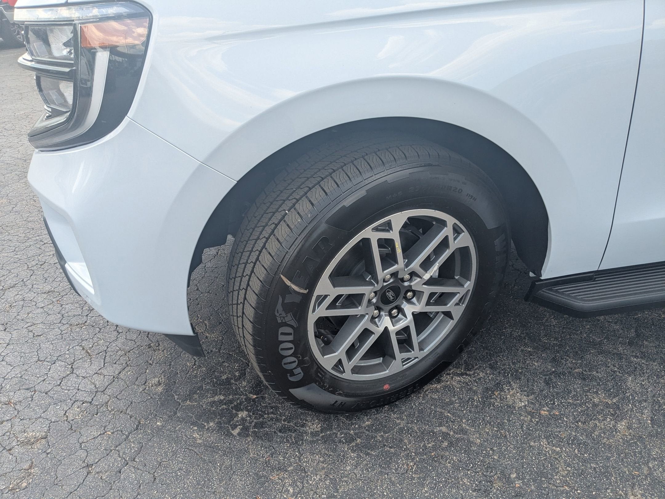 2026 Ford Expedition Active