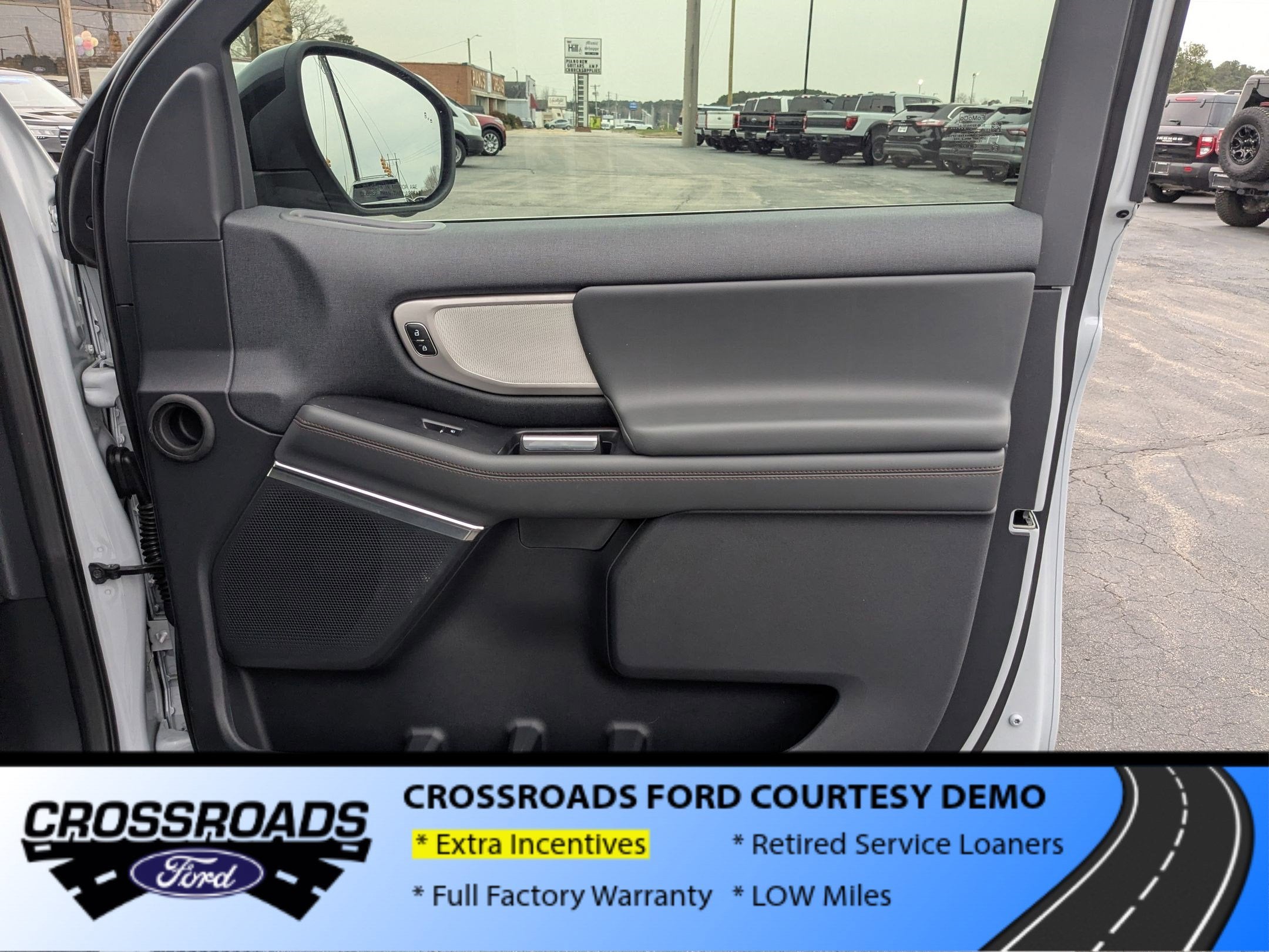 2025 Ford Expedition Active - Crossroads Courtesy Demo