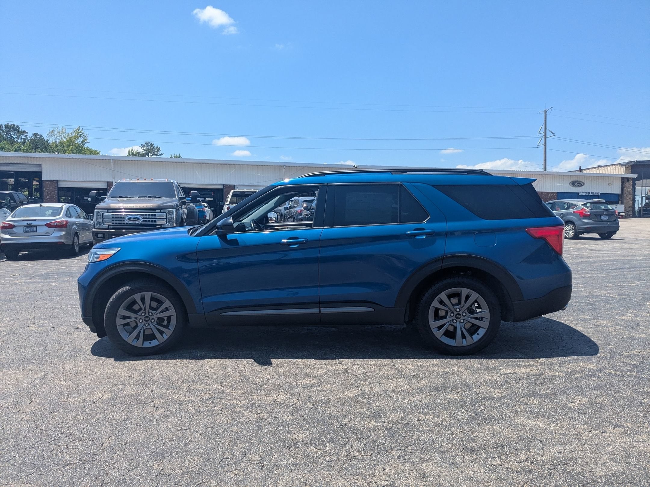 2022 Ford Explorer XLT