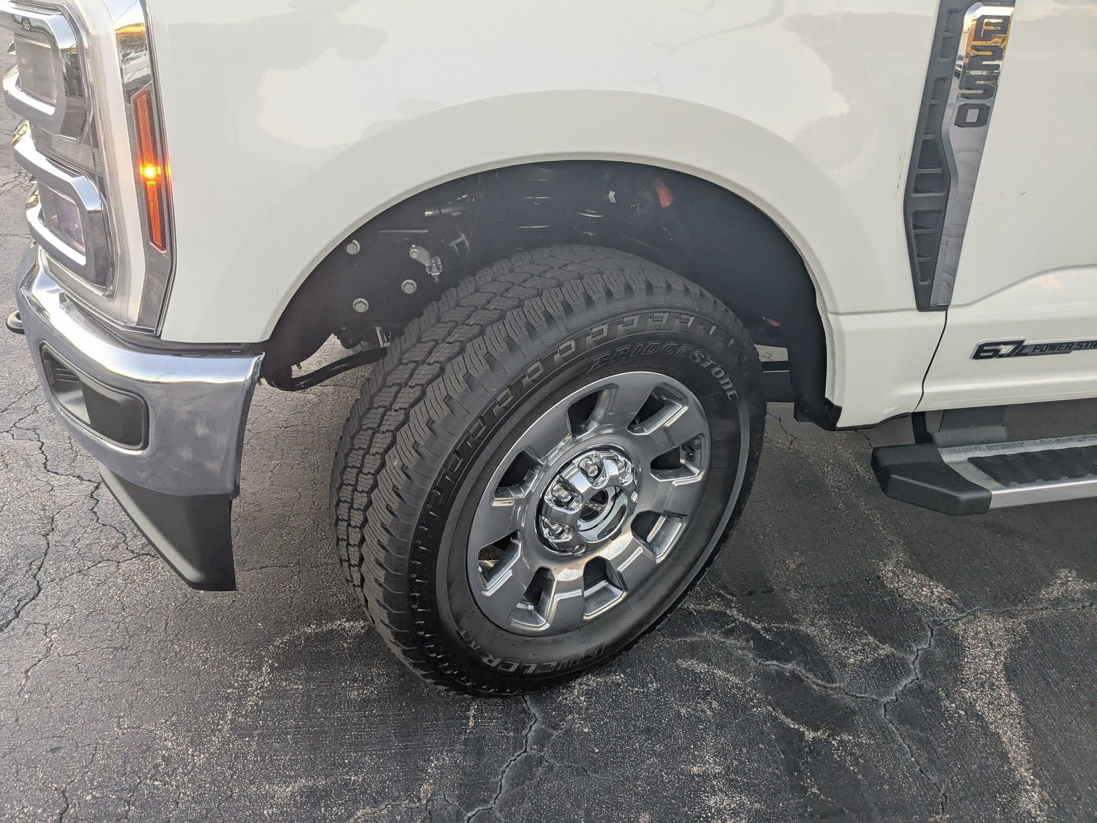 2026 Ford Super Duty F-250 SRW LARIAT