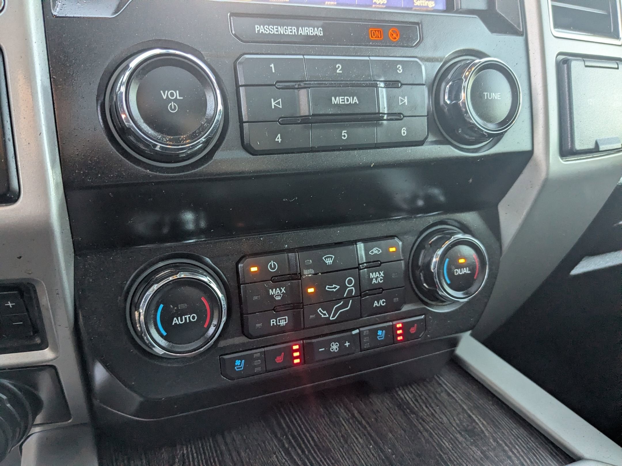 2021 Ford Super Duty F-250 SRW LARIAT