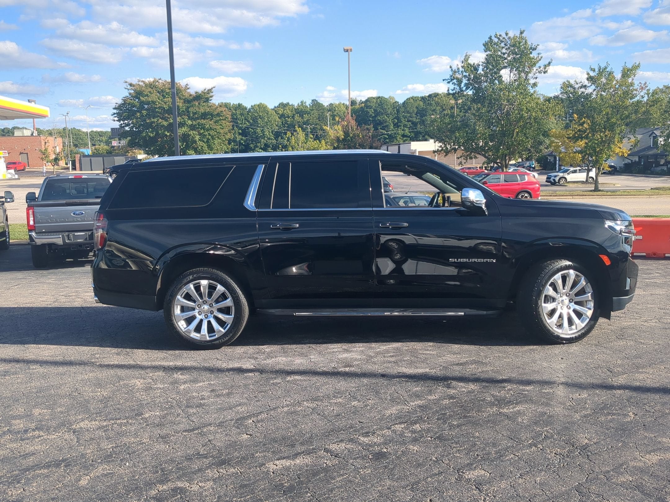 2023 Chevrolet Suburban Premier