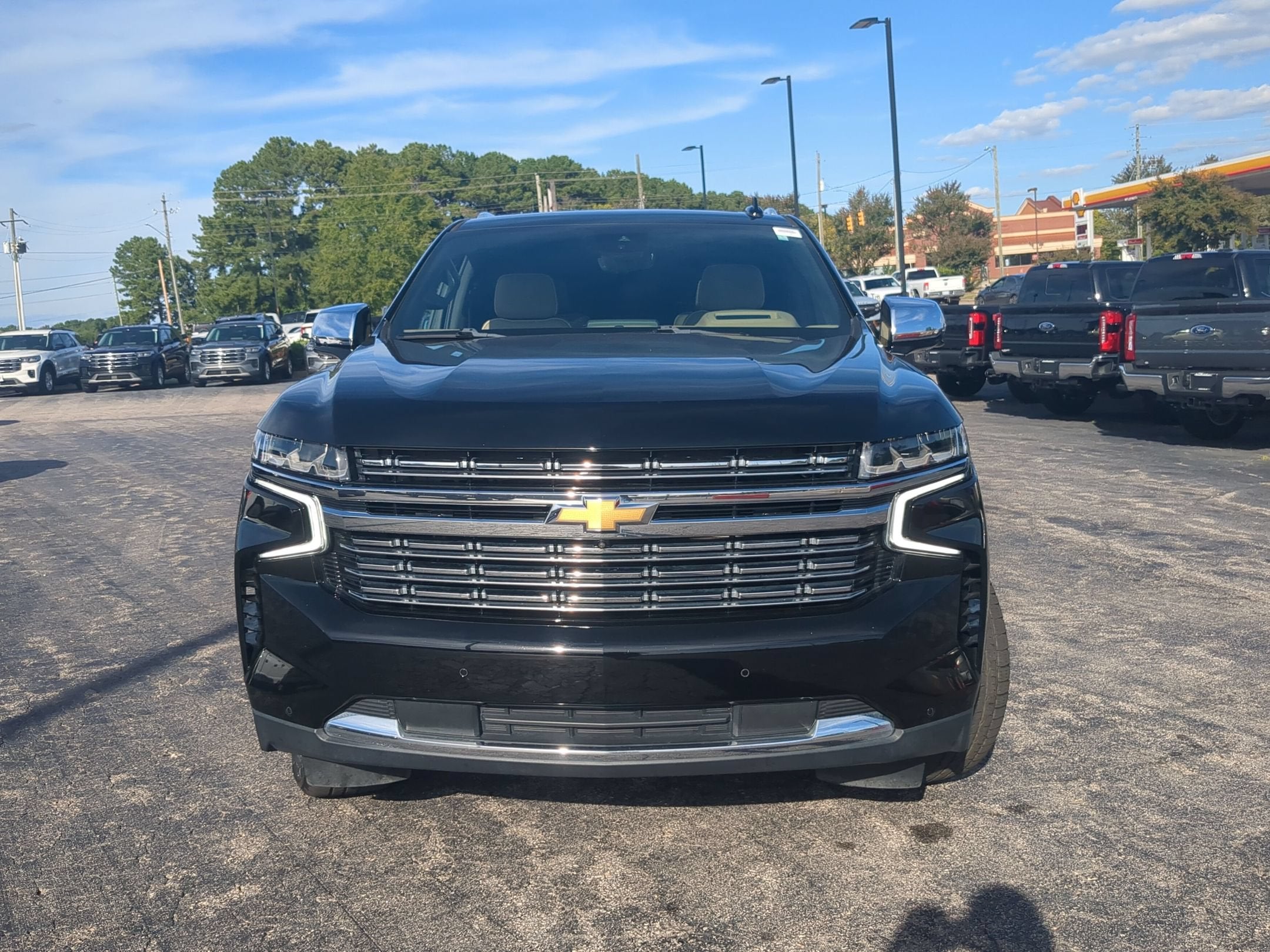 2023 Chevrolet Suburban Premier