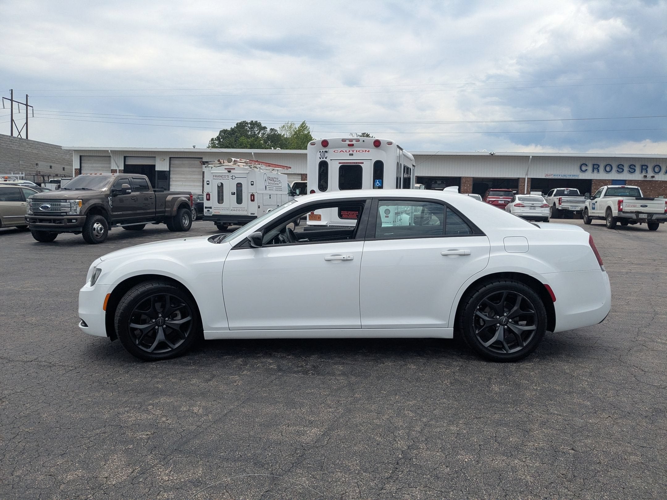 2023 Chrysler 300 Touring