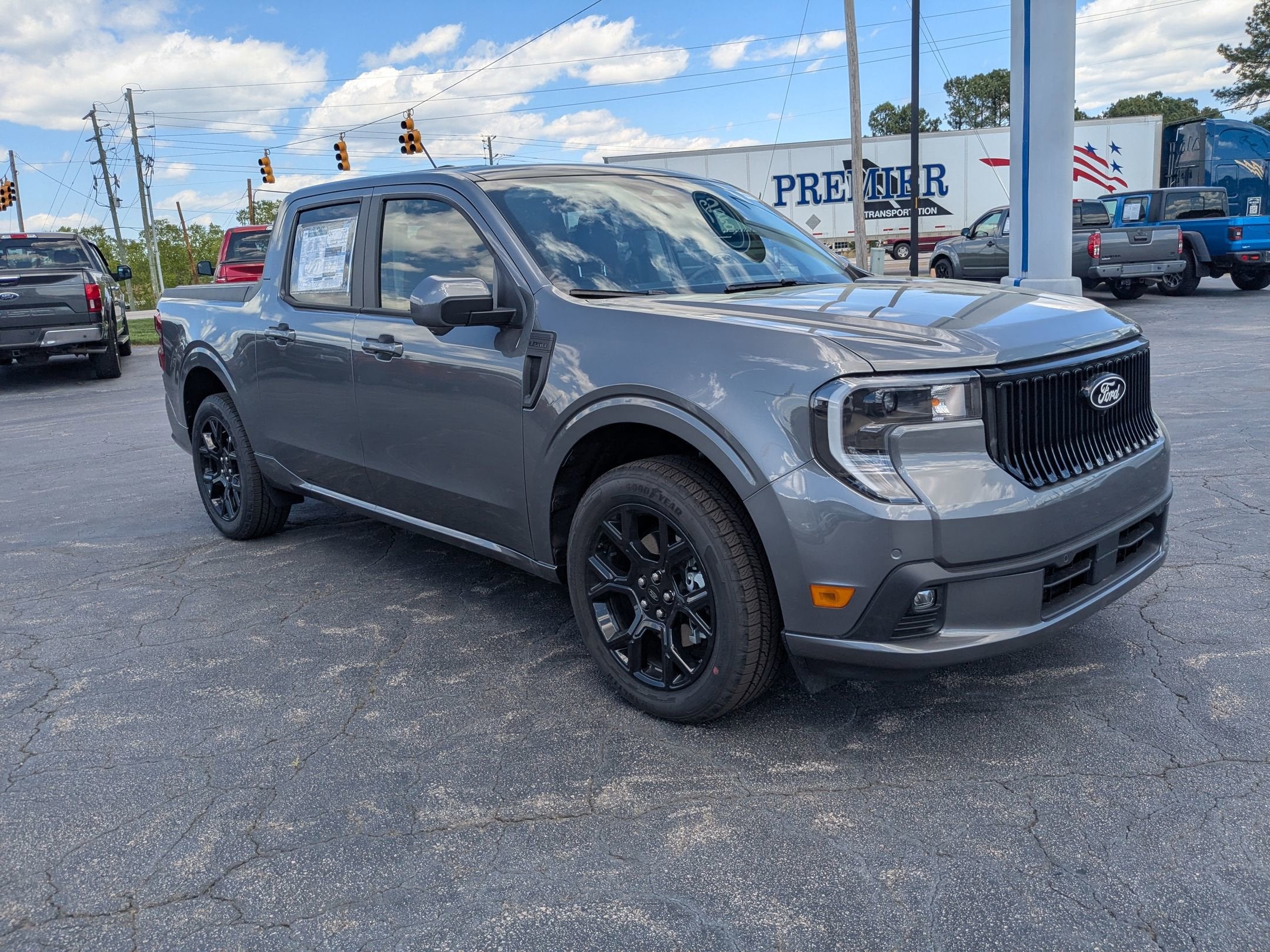 2025 Ford Maverick Lobo High