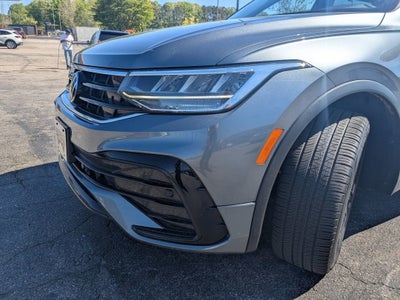 2023 Volkswagen Tiguan SE R-Line Black