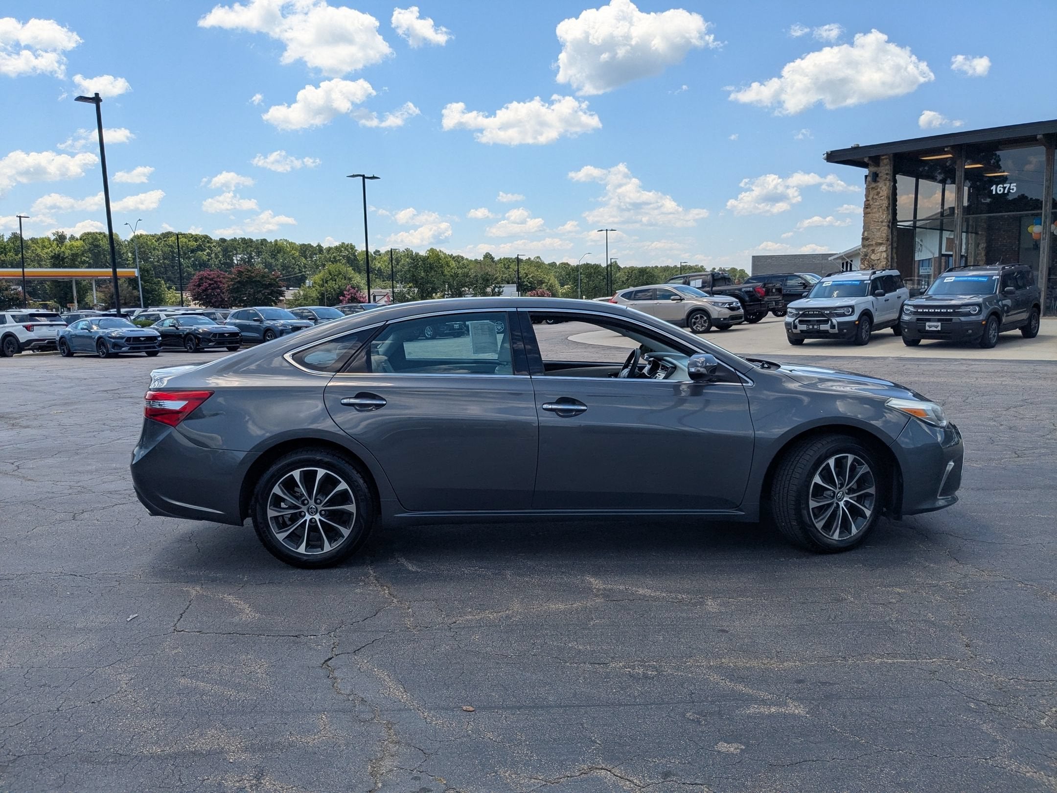 2018 Toyota Avalon XLE Premium