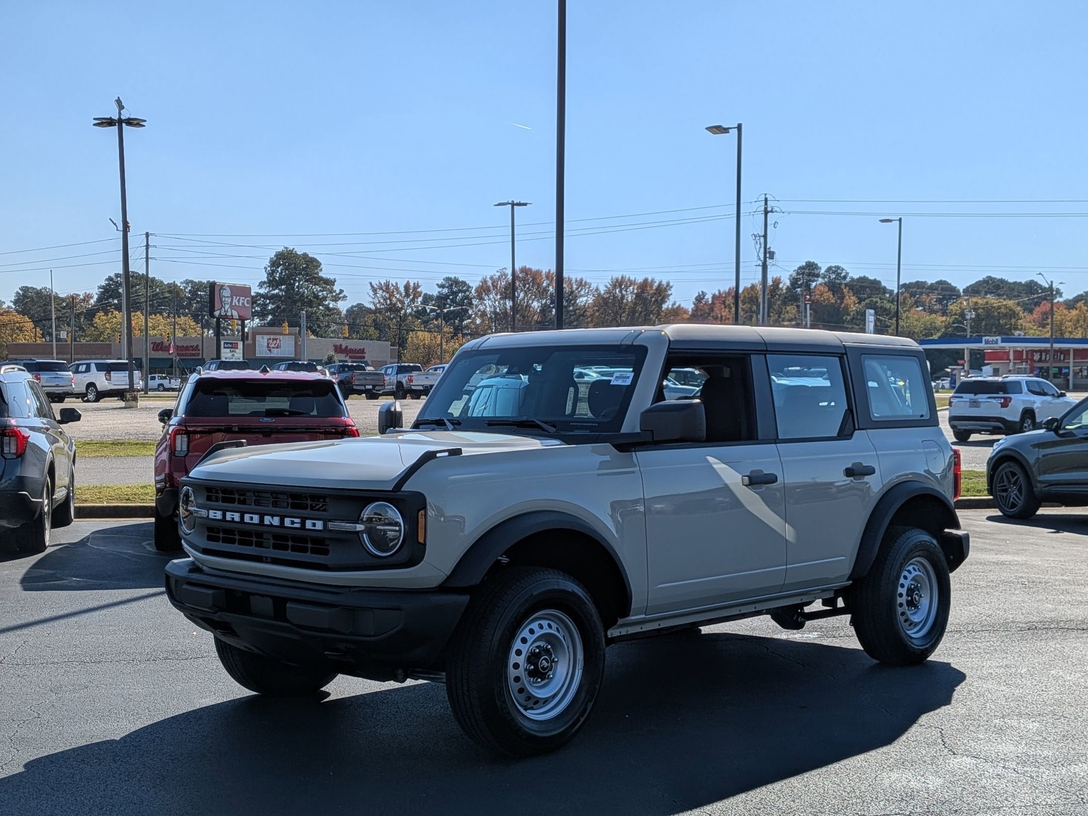 2025 Ford Bronco Base