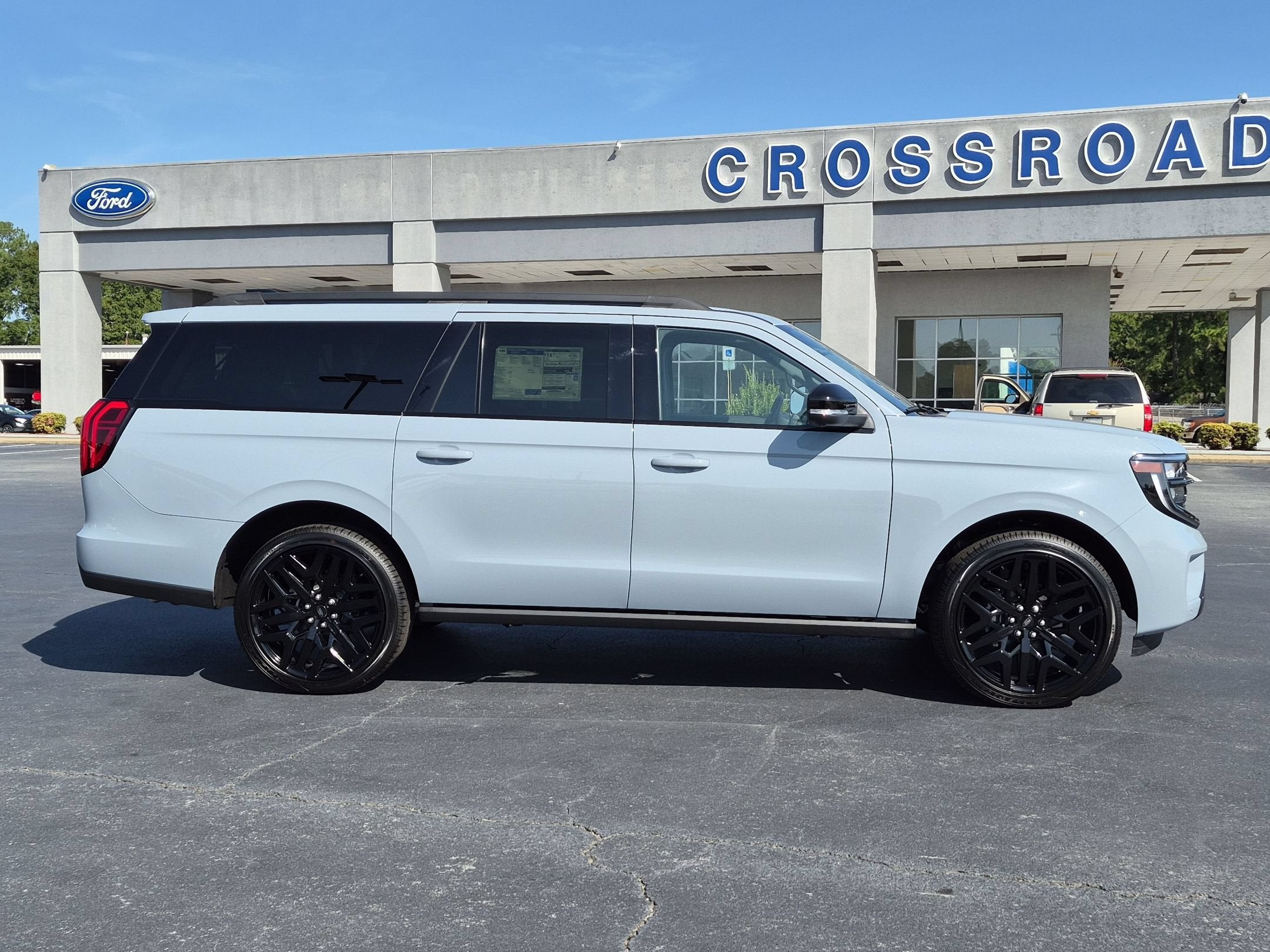 2027 Ford Expedition Max Platinum
