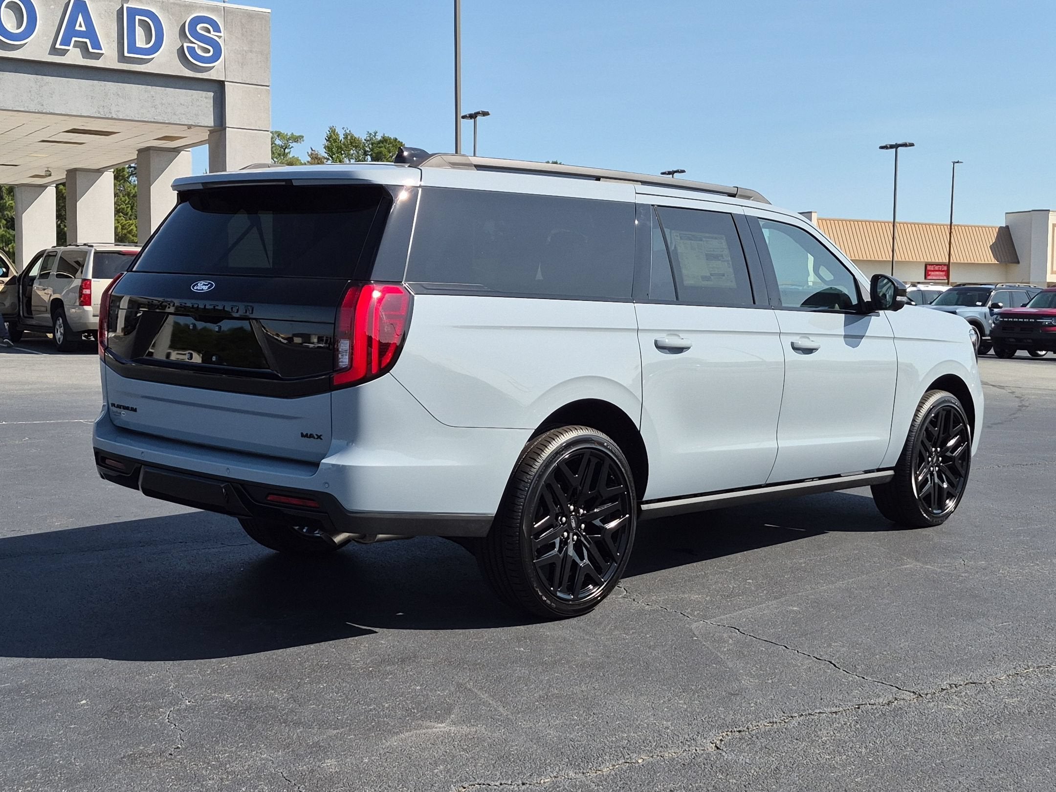 2027 Ford Expedition Max Platinum