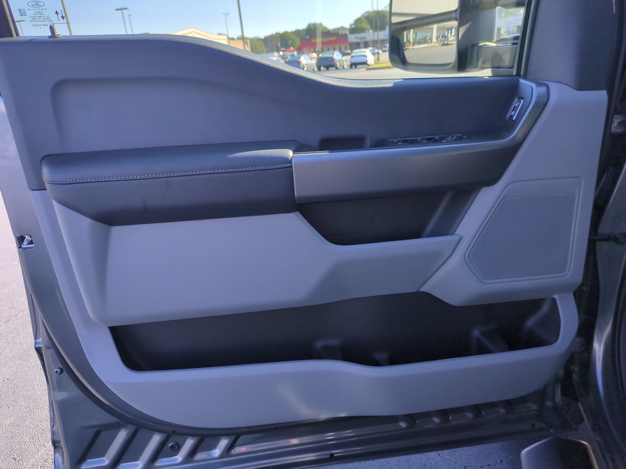 2027 Ford Super Duty F-250 SRW XL