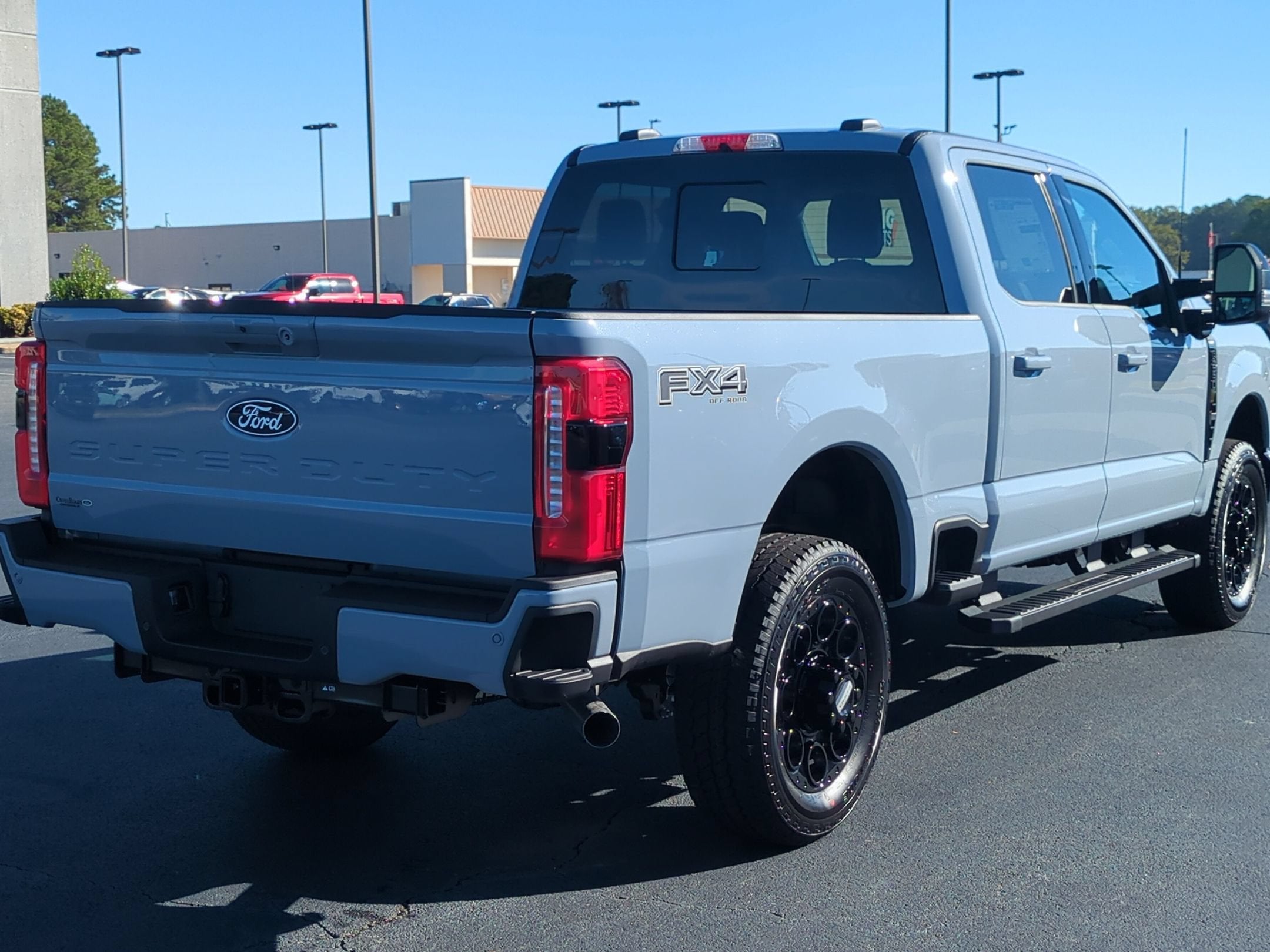 2027 Ford Super Duty F-250 SRW LARIAT