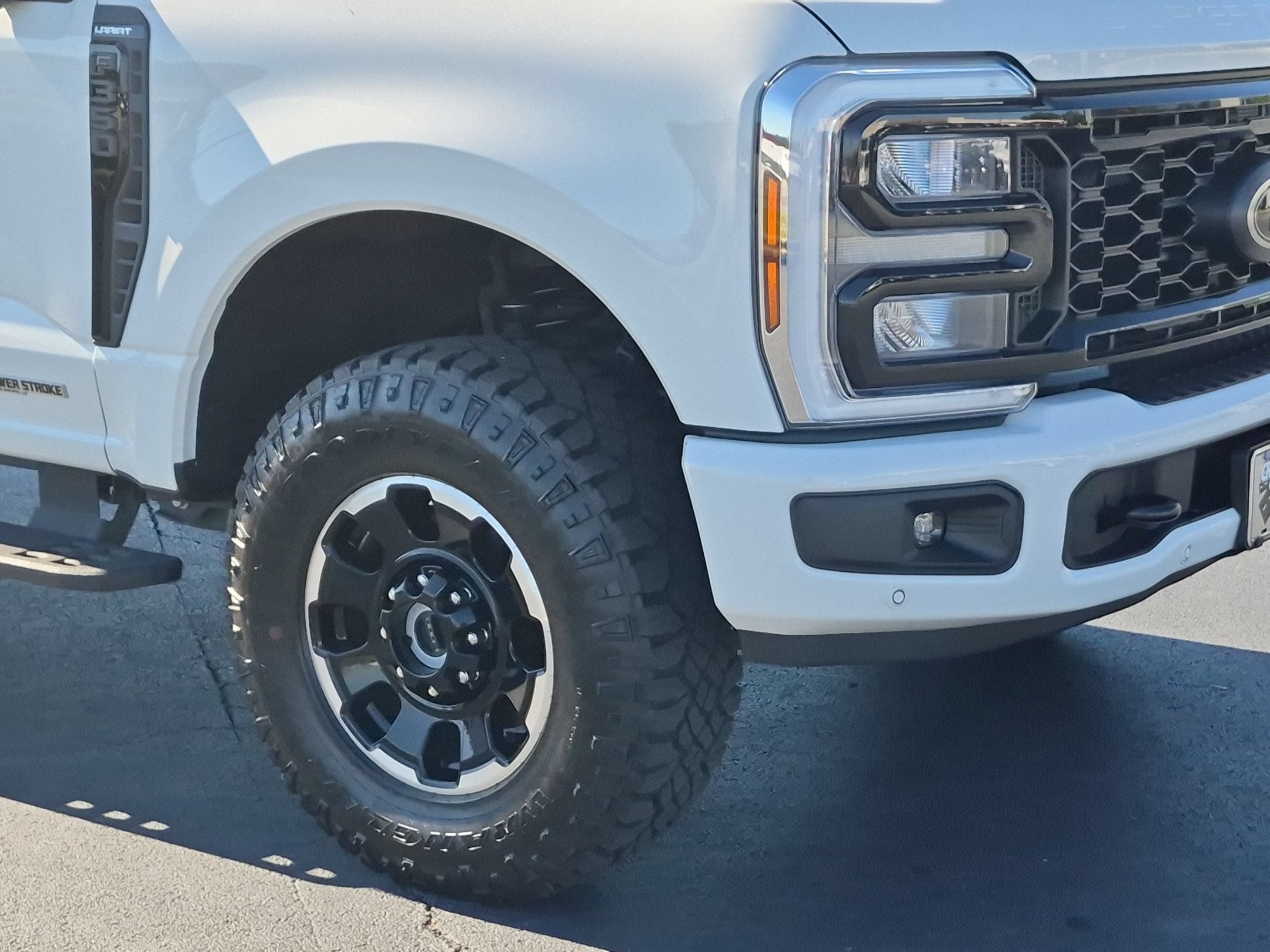 2025 Ford Super Duty F-350 SRW LARIAT