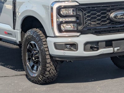 2025 Ford Super Duty F-350 SRW LARIAT