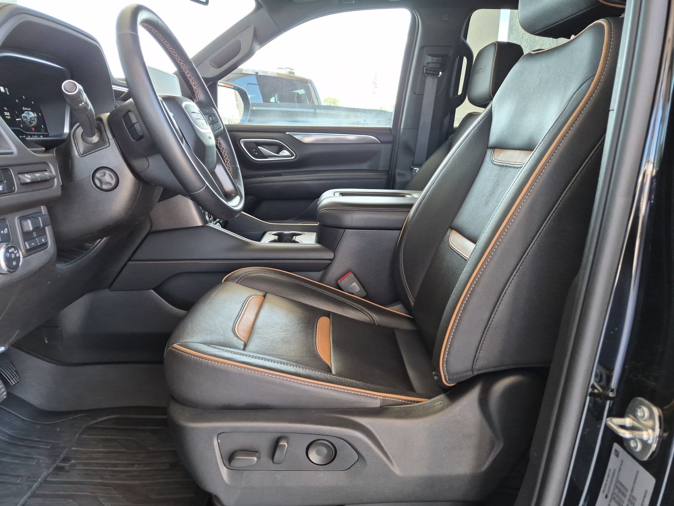 2023 GMC Yukon AT4