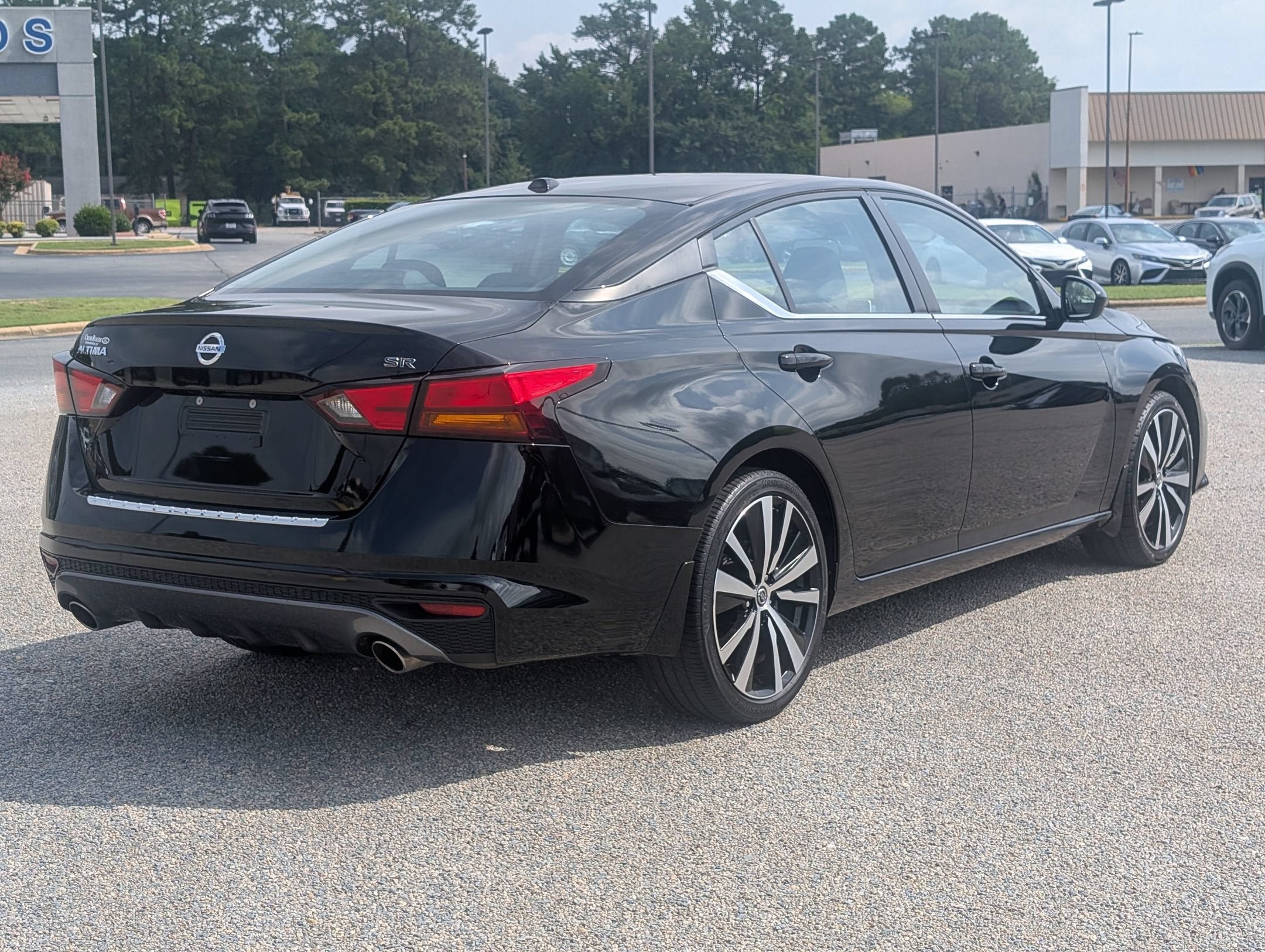 2022 Nissan Altima 2.5 SR