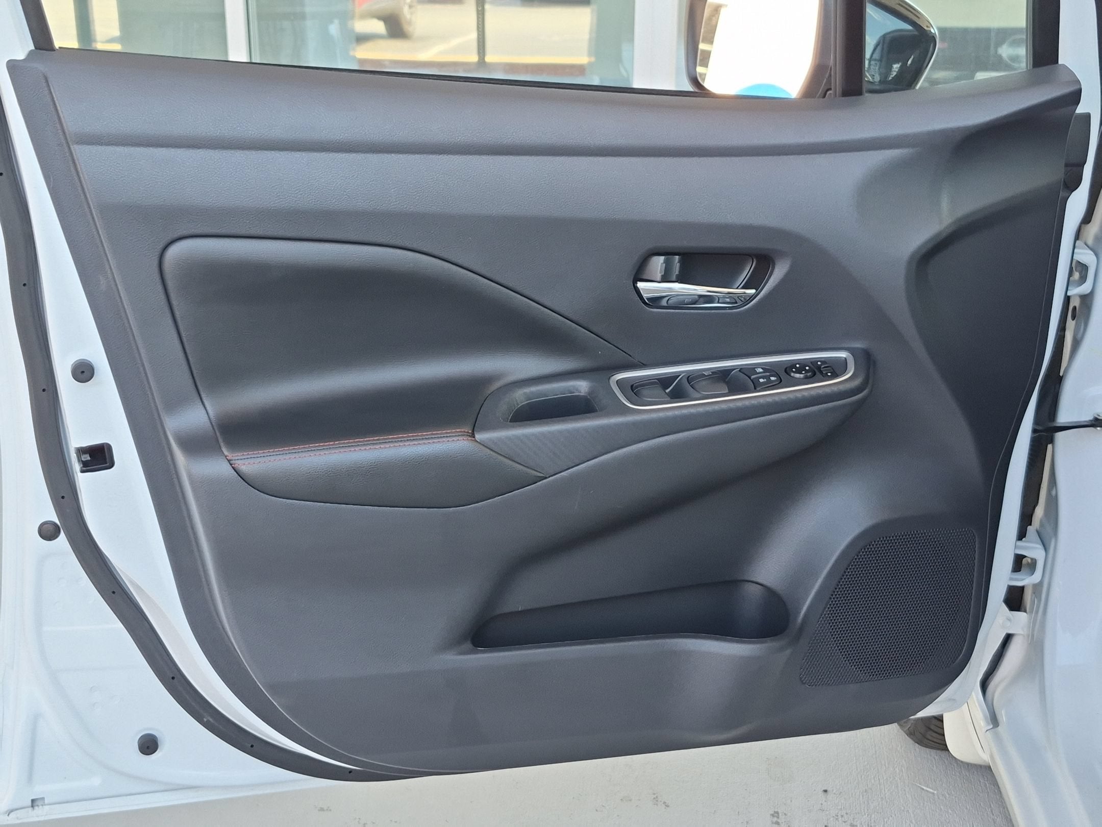 2024 Nissan Versa SR