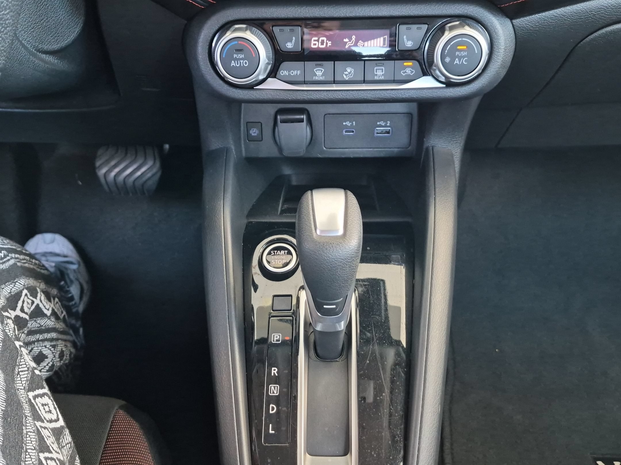 2024 Nissan Versa SR