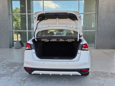 2024 Nissan Versa SR