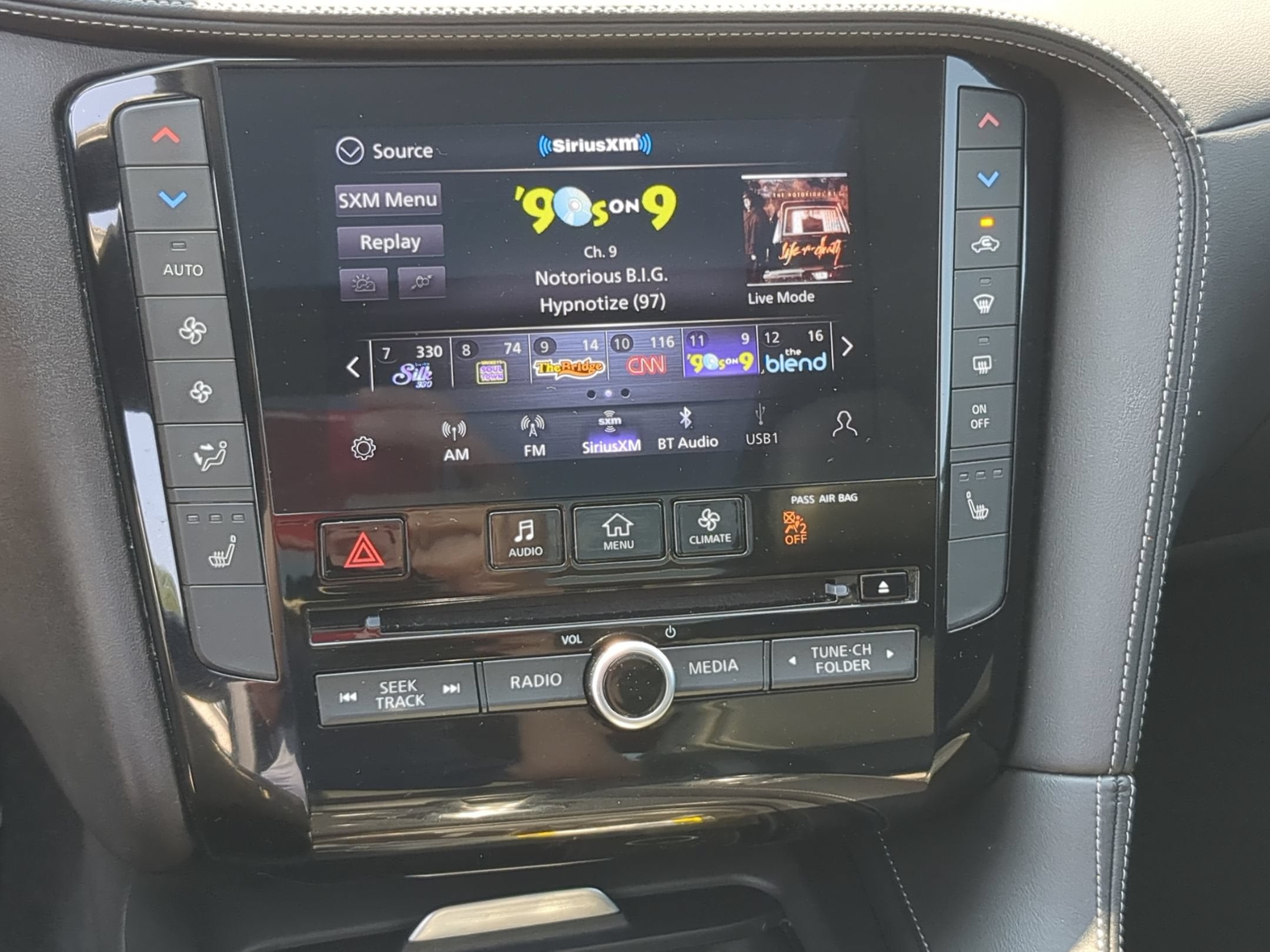 2022 INFINITI QX50 LUXE