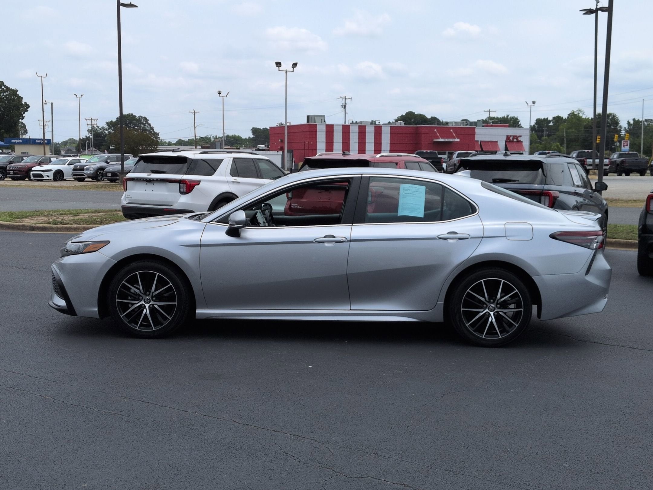 2024 Toyota Camry SE