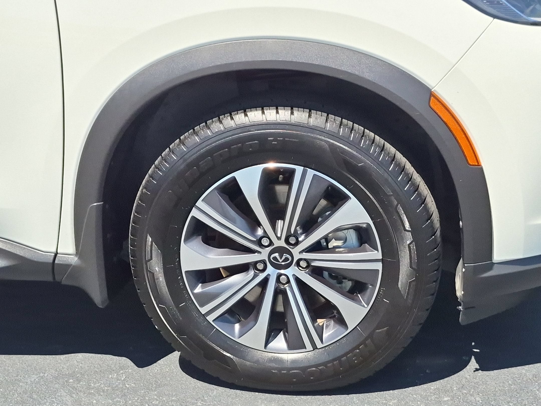 2022 INFINITI QX60 PURE