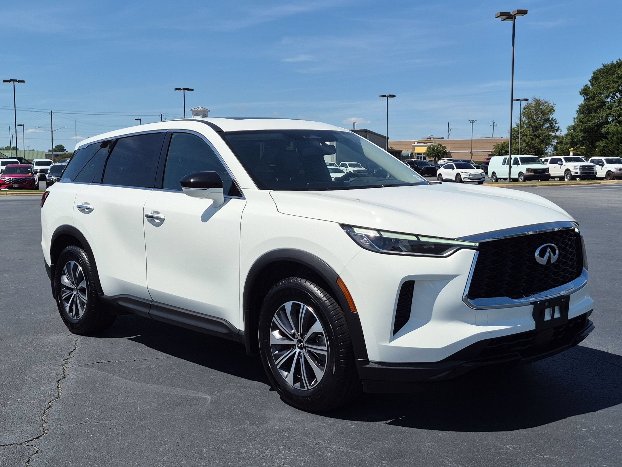 2022 INFINITI QX60 PURE
