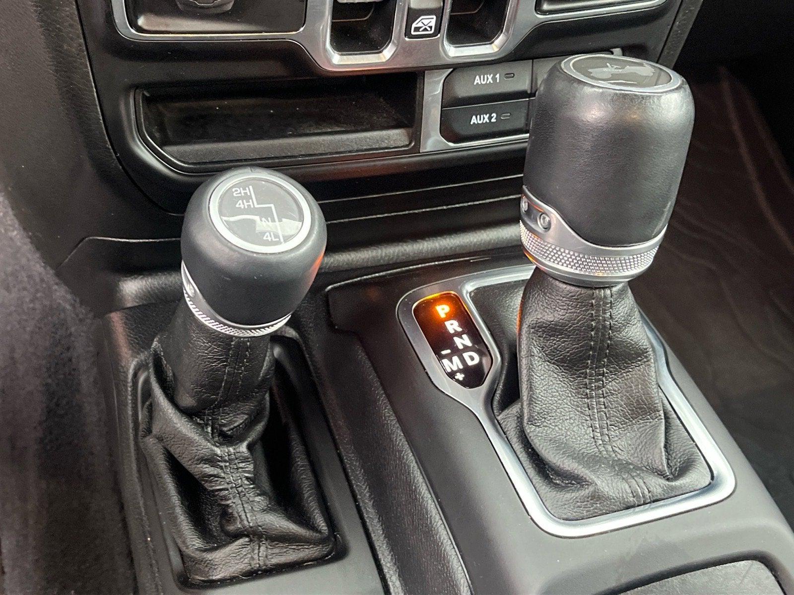 2020 Jeep Wrangler Unlimited Sahara Altitude