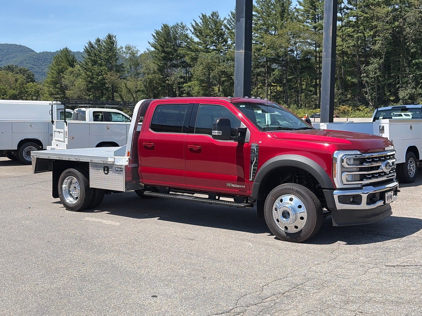 2026 Ford Super Duty F-450 DRW LARIAT