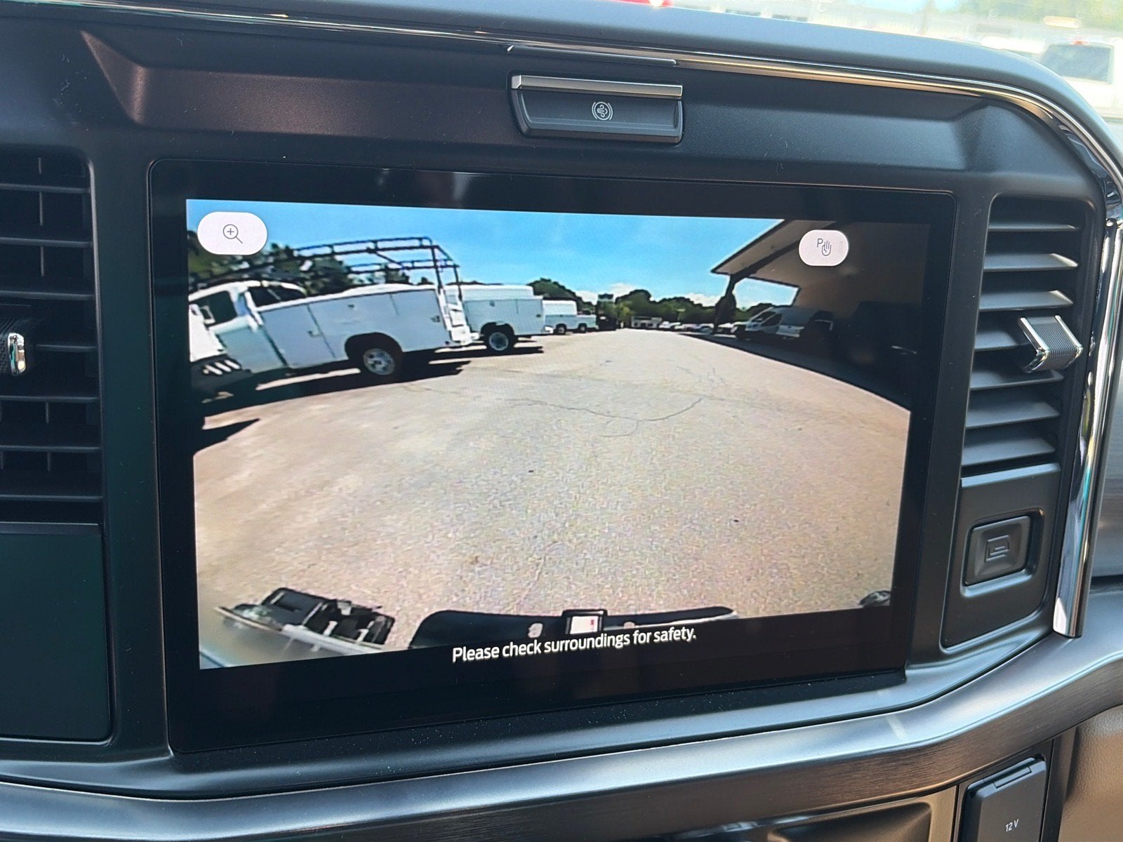 2026 Ford Super Duty F-450 DRW LARIAT