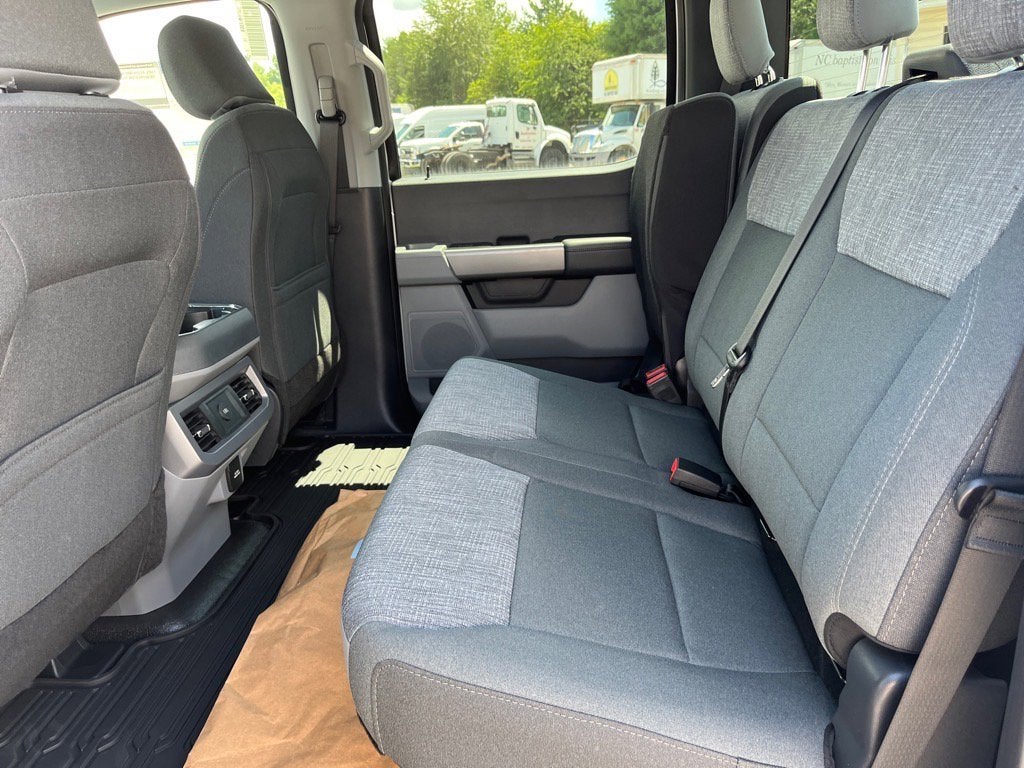 2025 Ford Super Duty F-550 DRW XLT DRW