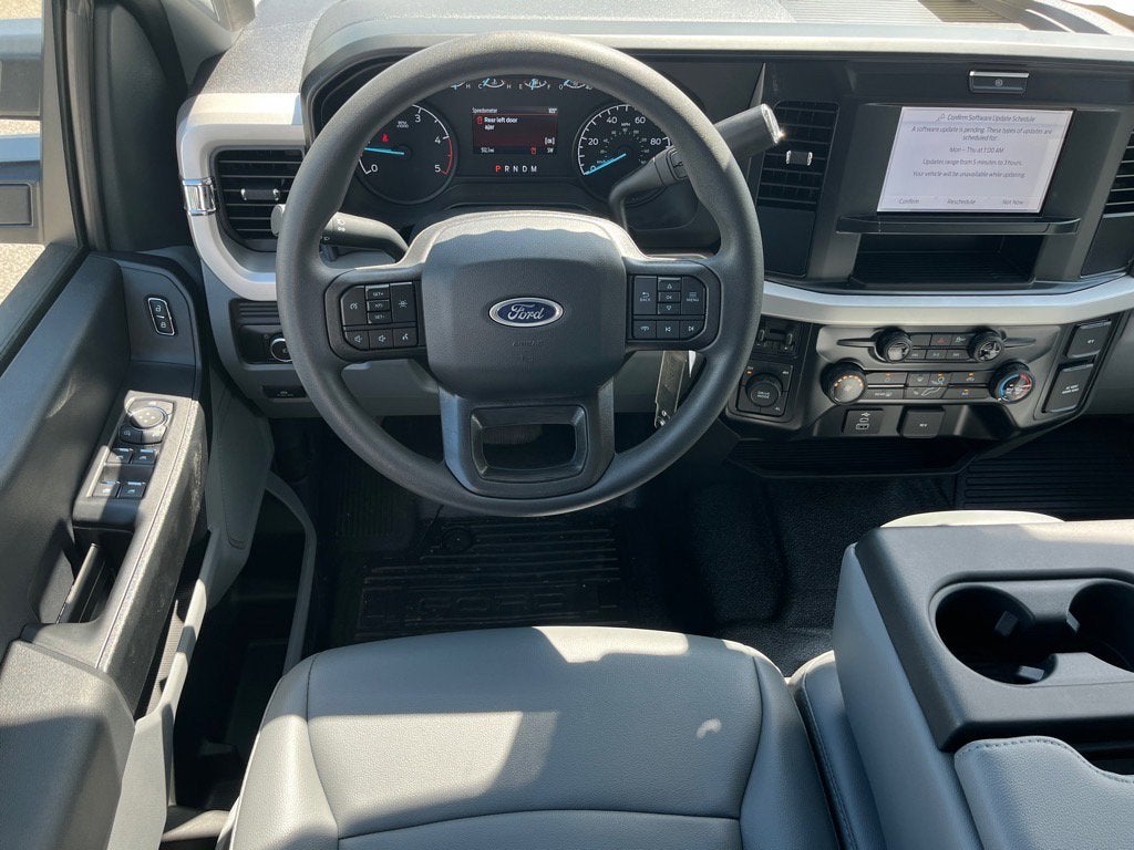 2025 Ford Super Duty F-550 DRW XL DRW