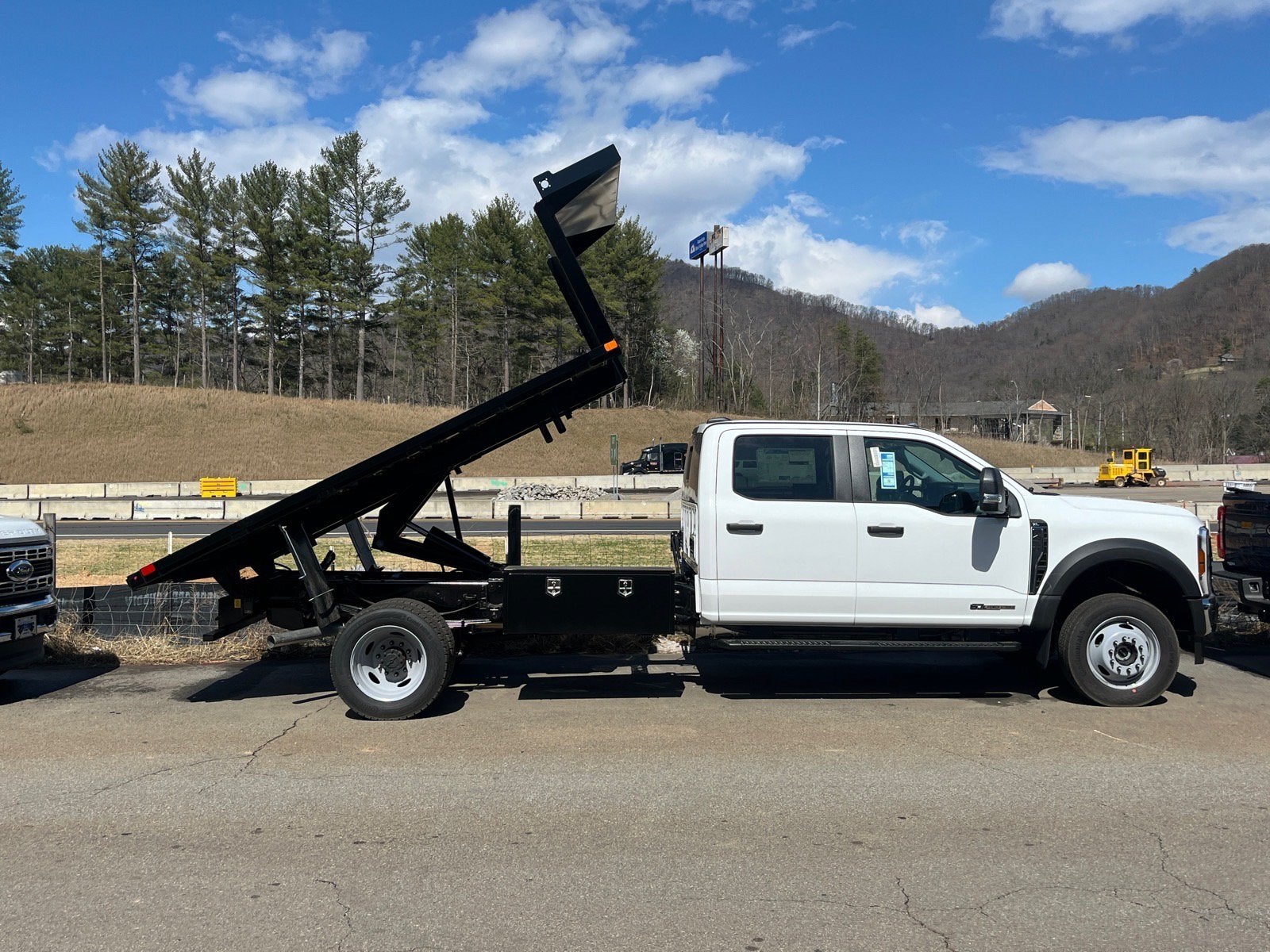 2026 Ford Super Duty F-450 DRW XL