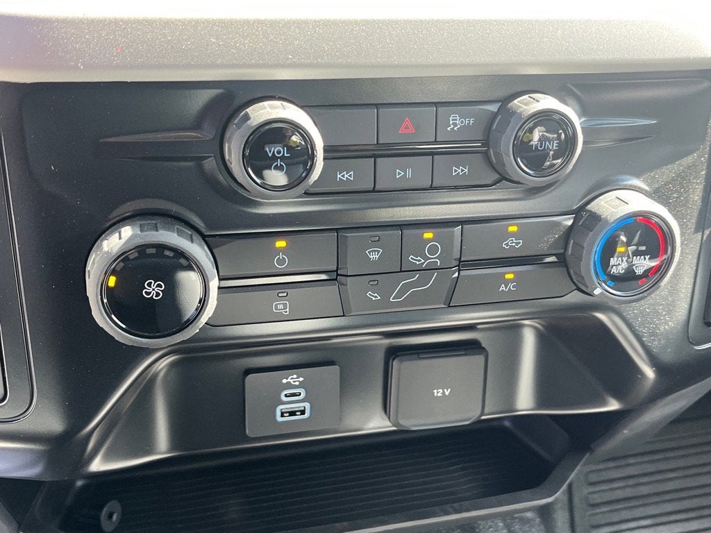 2025 Ford Super Duty F-550 DRW XL DRW