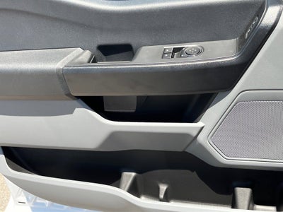 2025 Ford Super Duty F-600 DRW XL