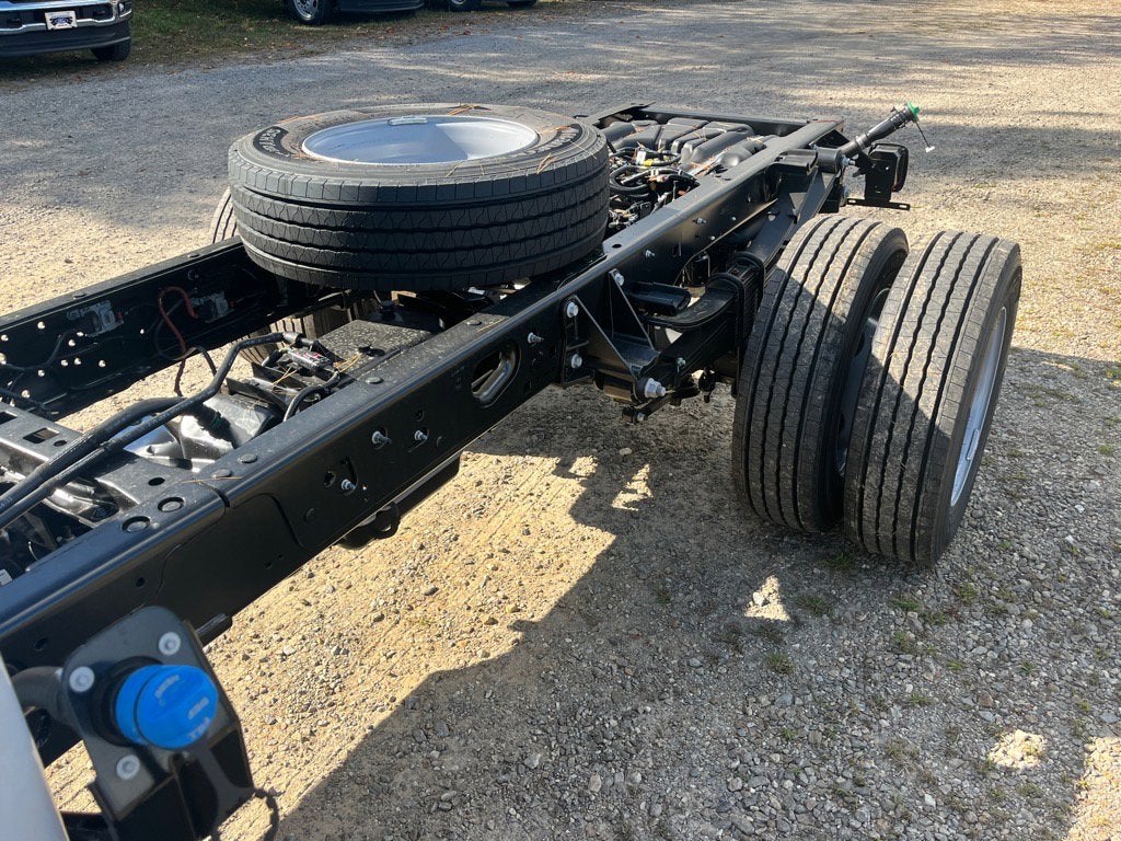 2026 Ford Super Duty F-600 DRW XL