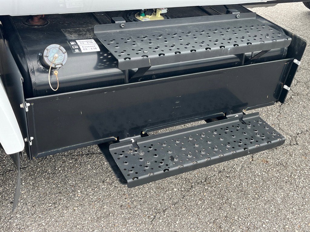 2025 Ford F-650SD Base