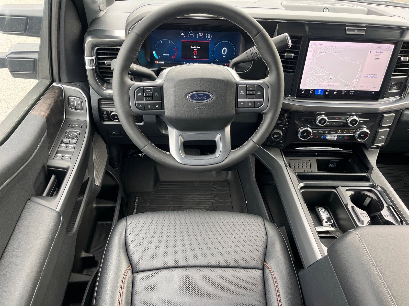 2026 Ford Super Duty F-550 DRW Lariat DRW